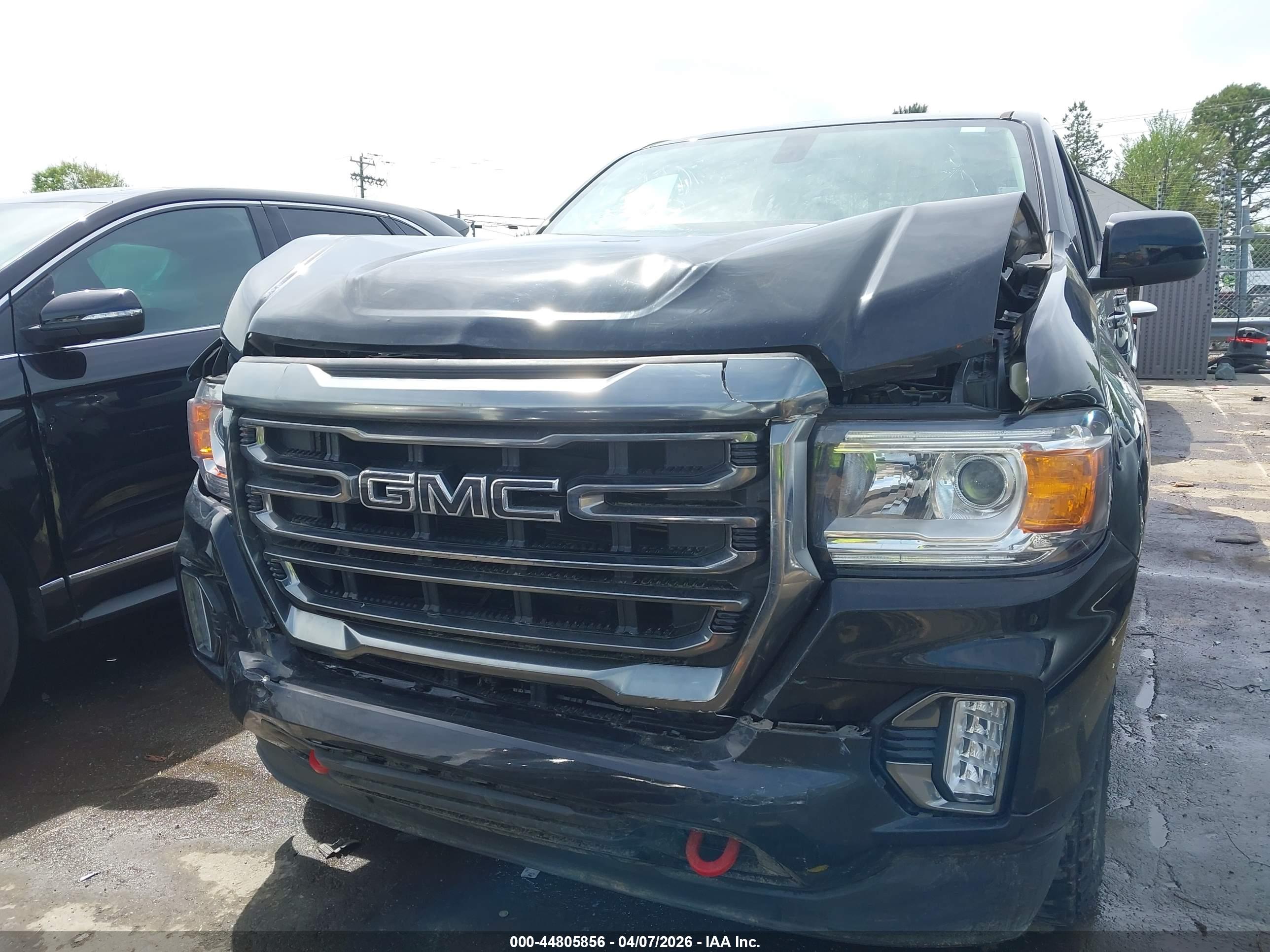 GMC CANYON image 6