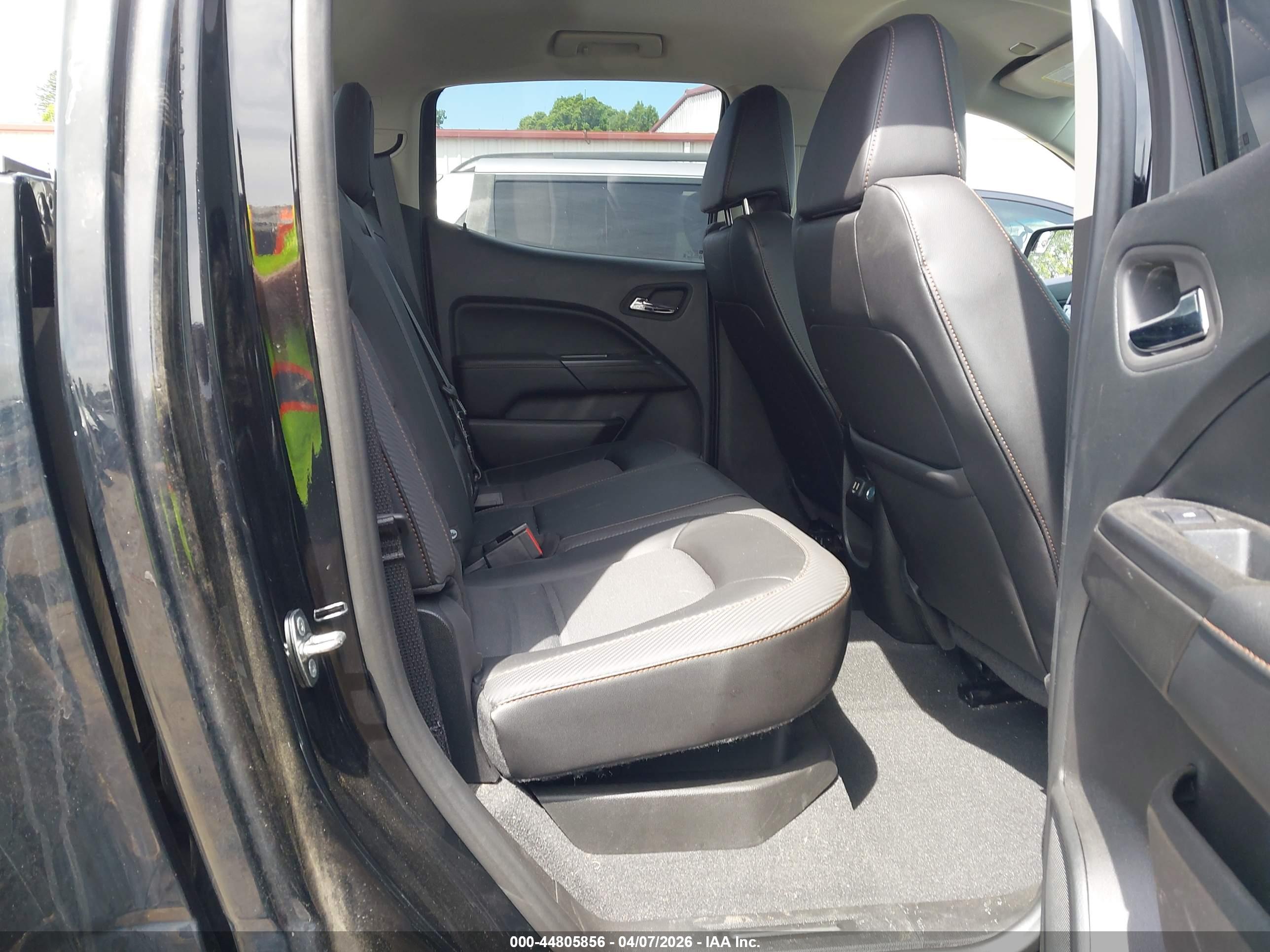 GMC CANYON image 8