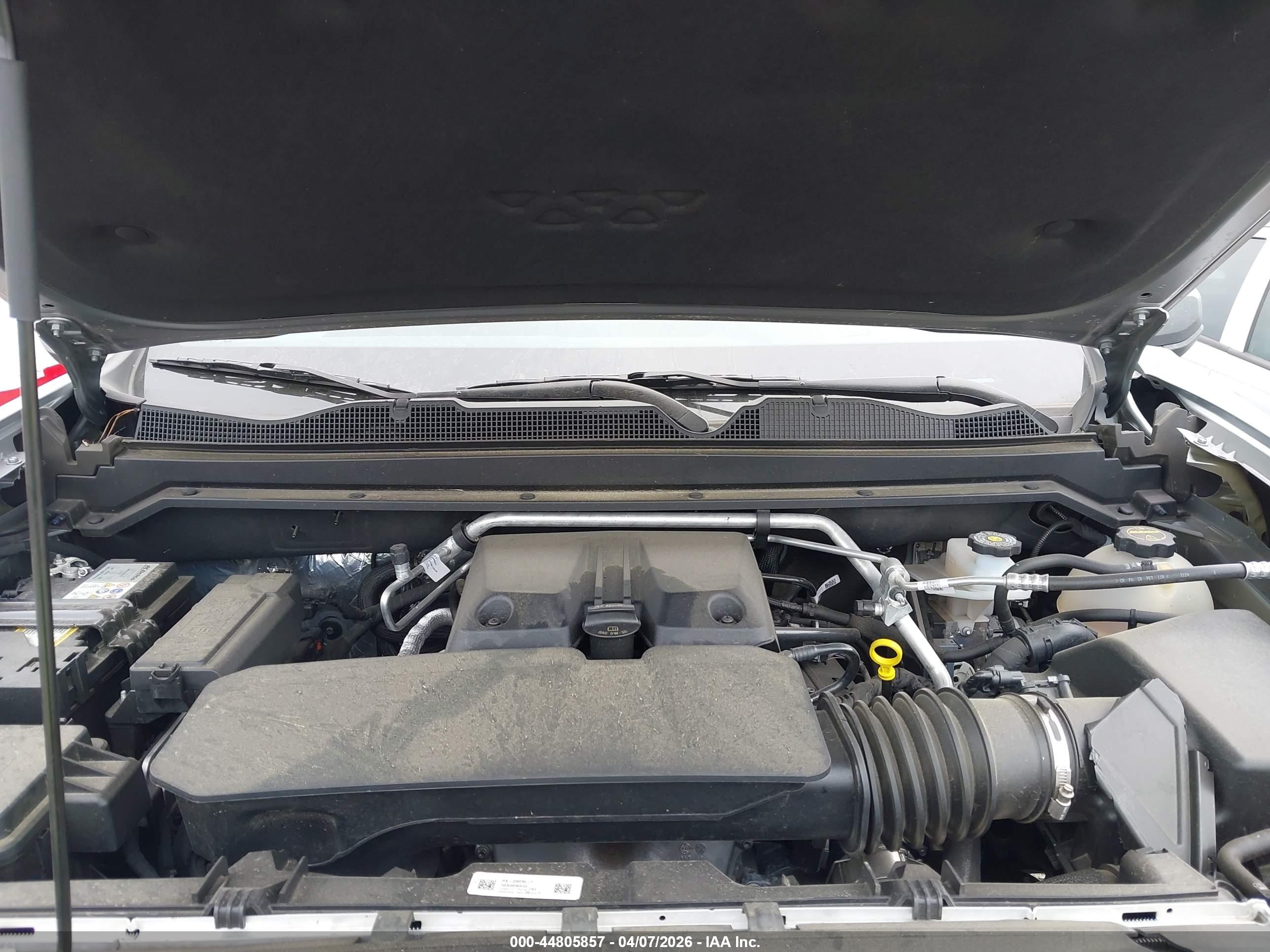 CHEVROLET COLORADO image 10