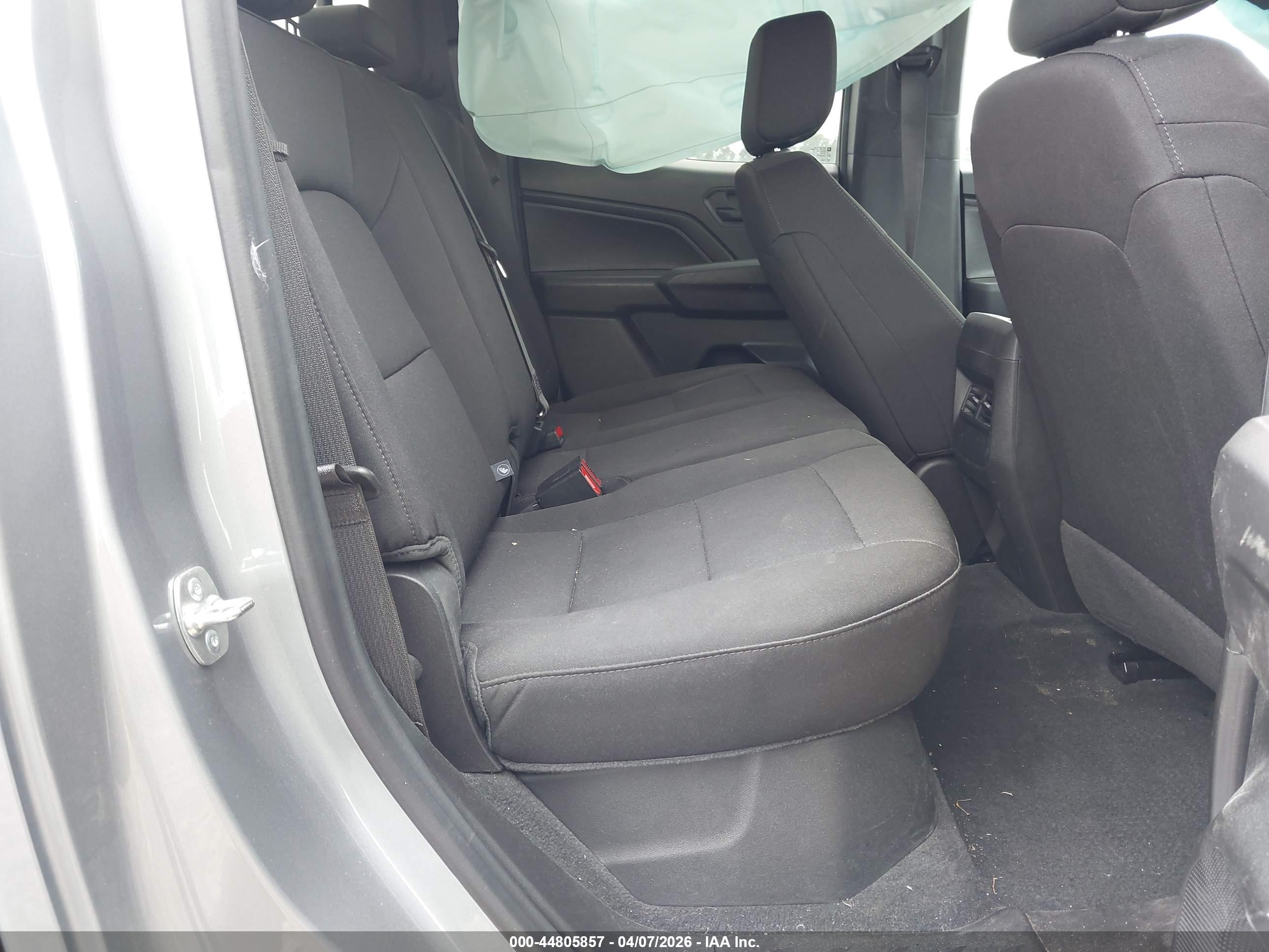 CHEVROLET COLORADO image 8