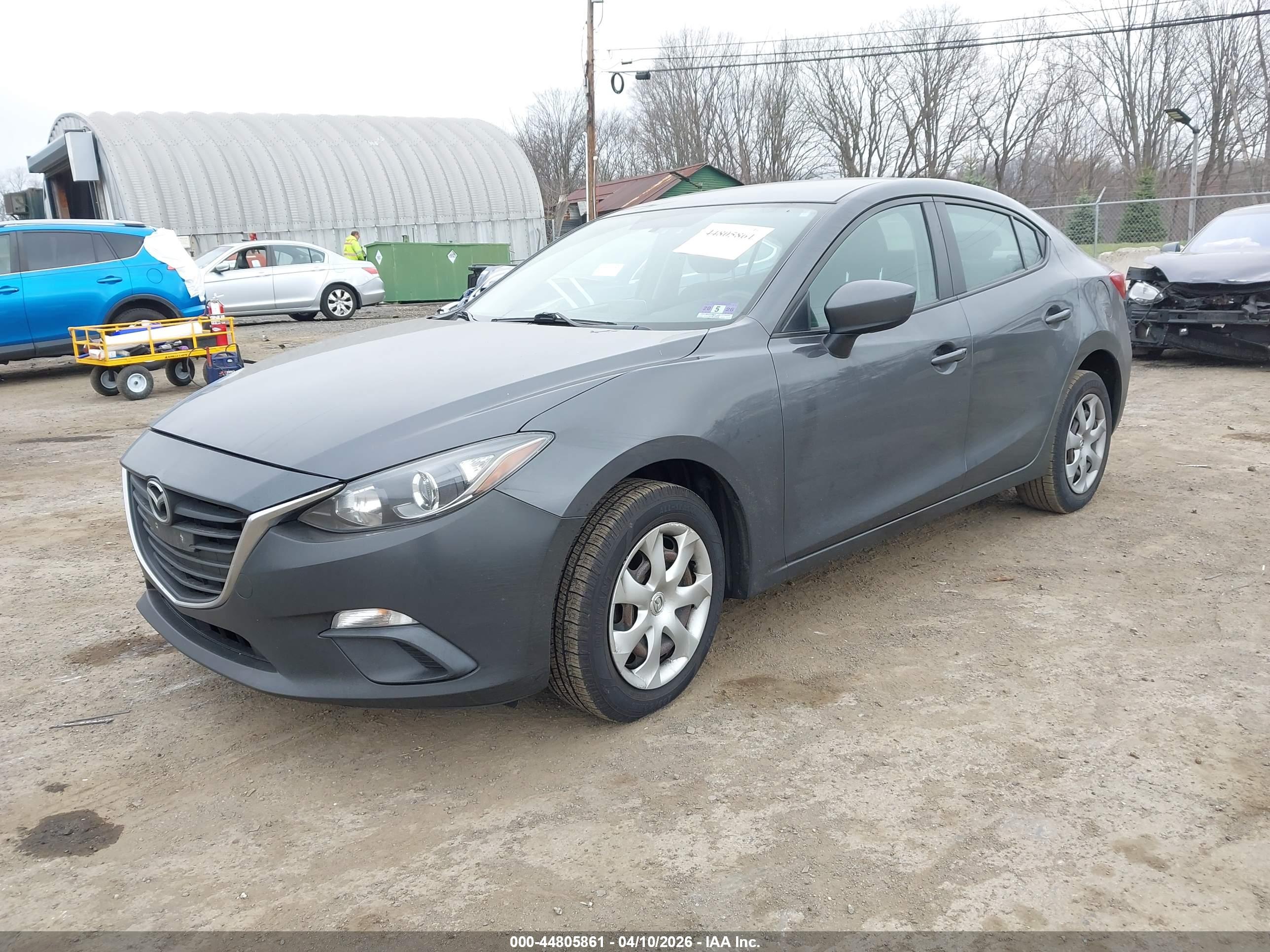 MAZDA MAZDA3 image 2