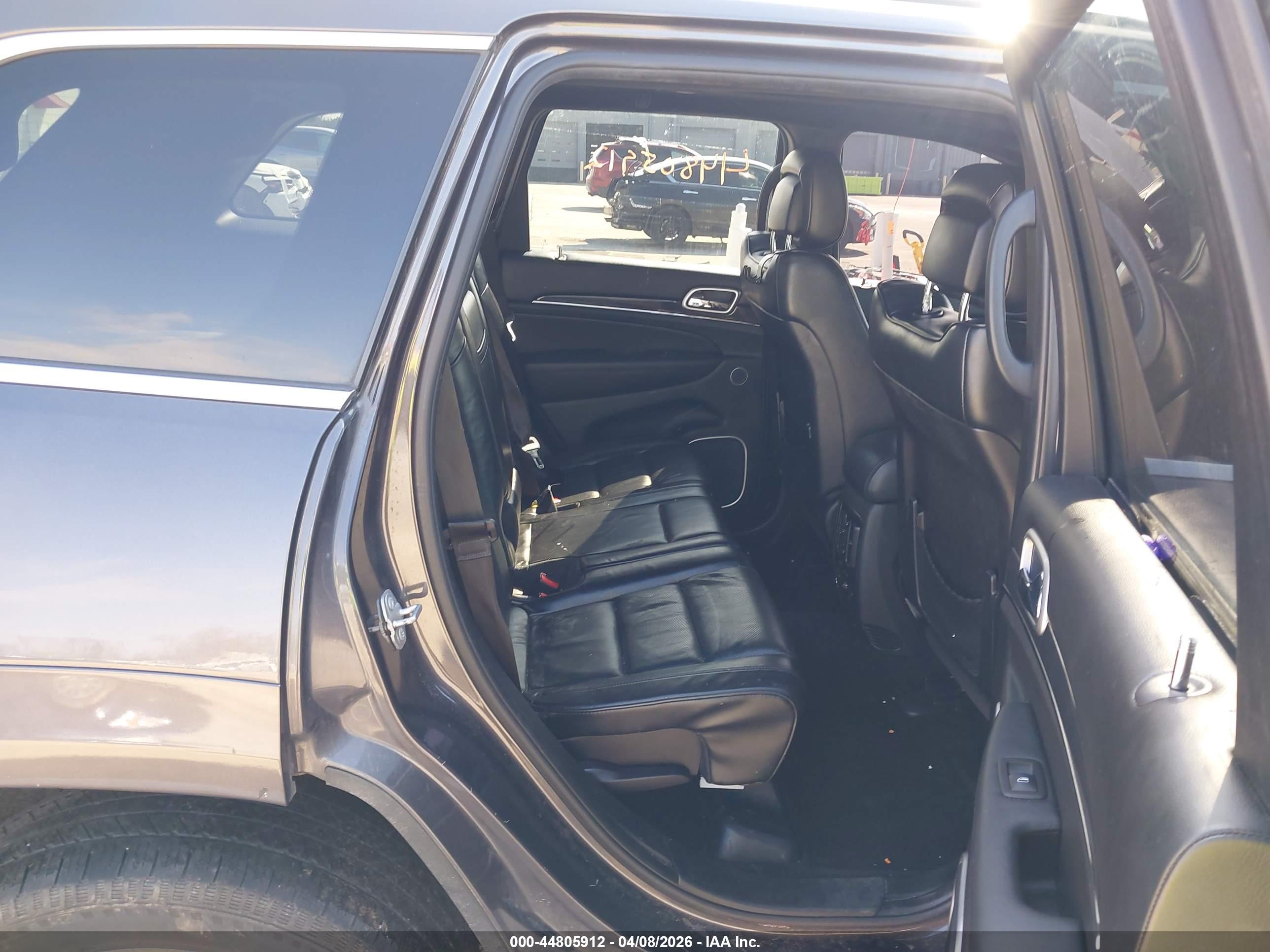 JEEP GRAND image 8