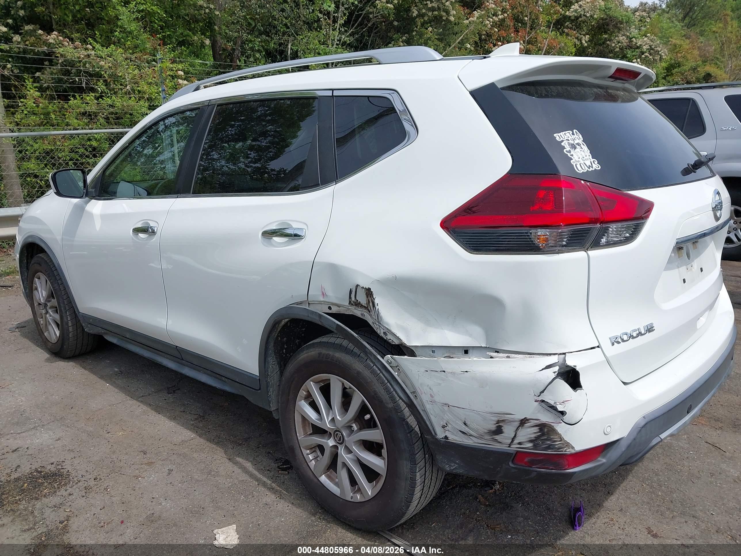 NISSAN ROGUE image 3
