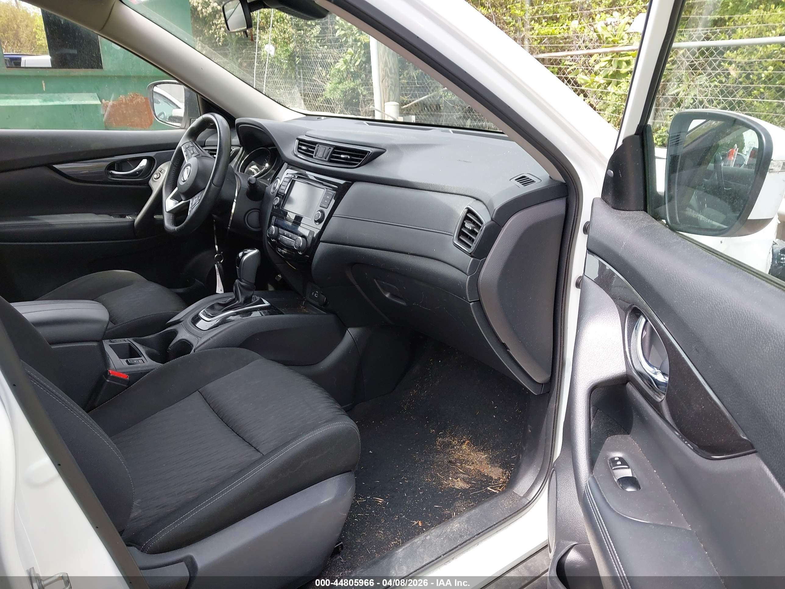 NISSAN ROGUE image 5