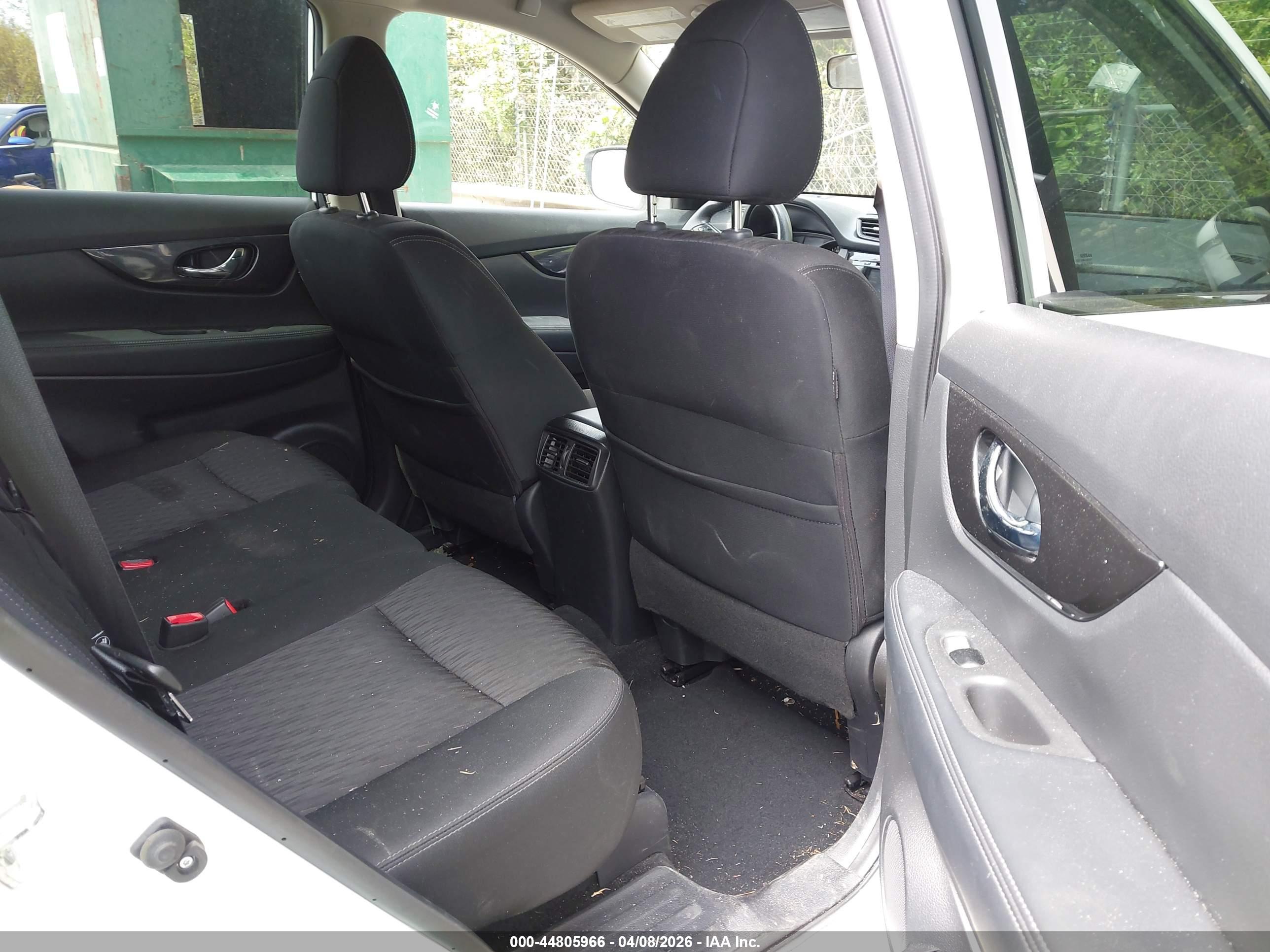 NISSAN ROGUE image 8