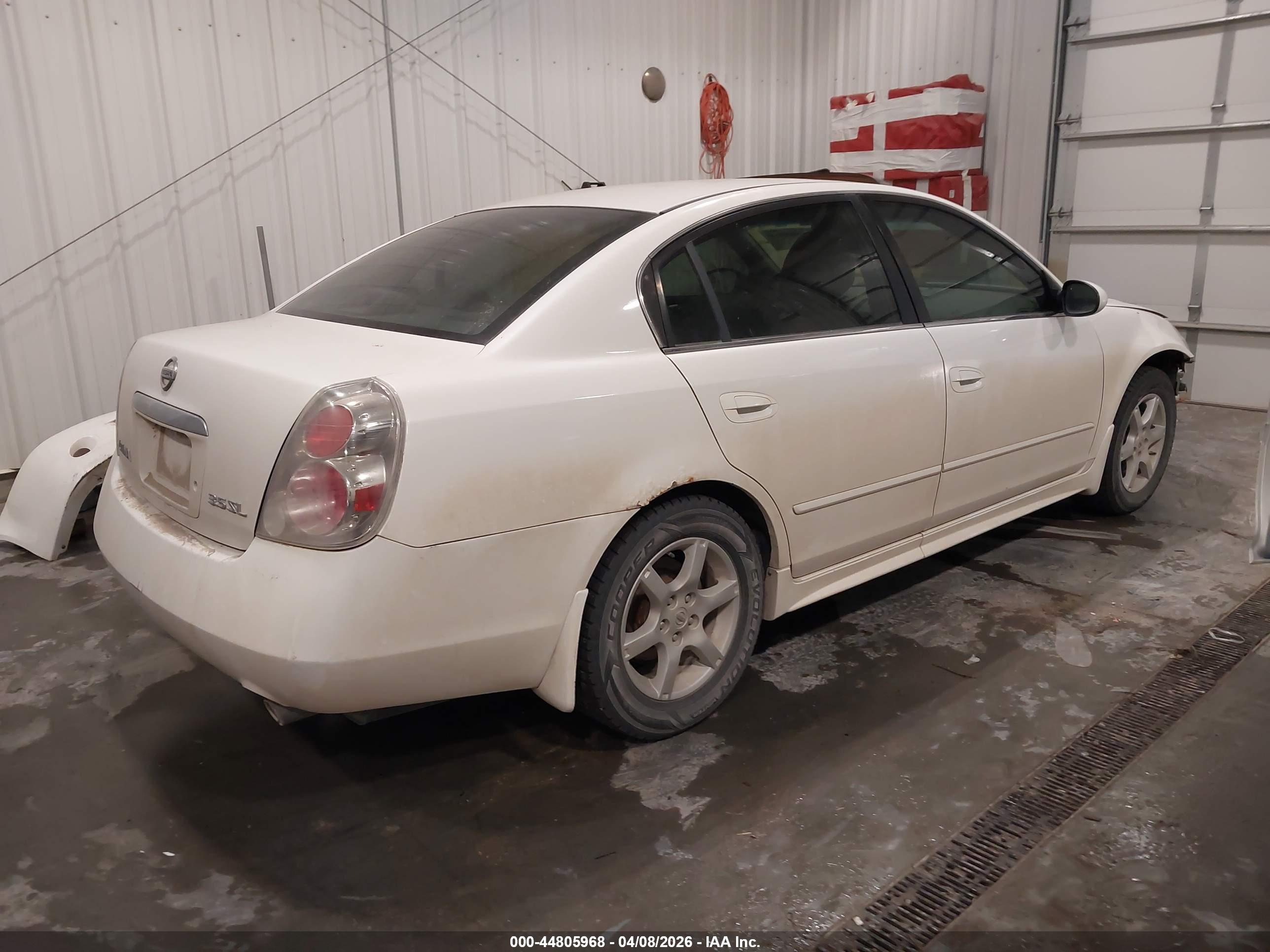 NISSAN ALTIMA image 4