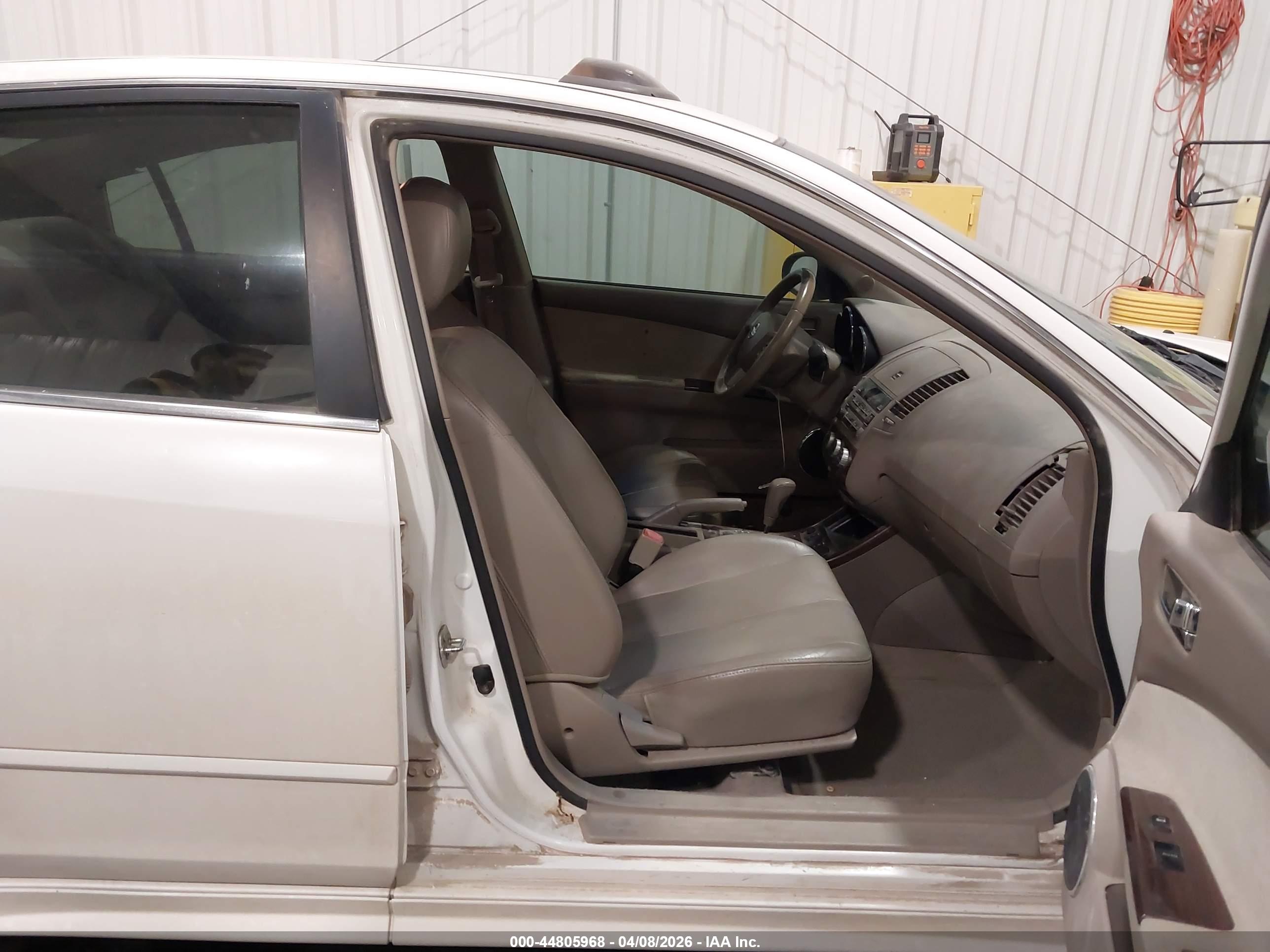 NISSAN ALTIMA image 5
