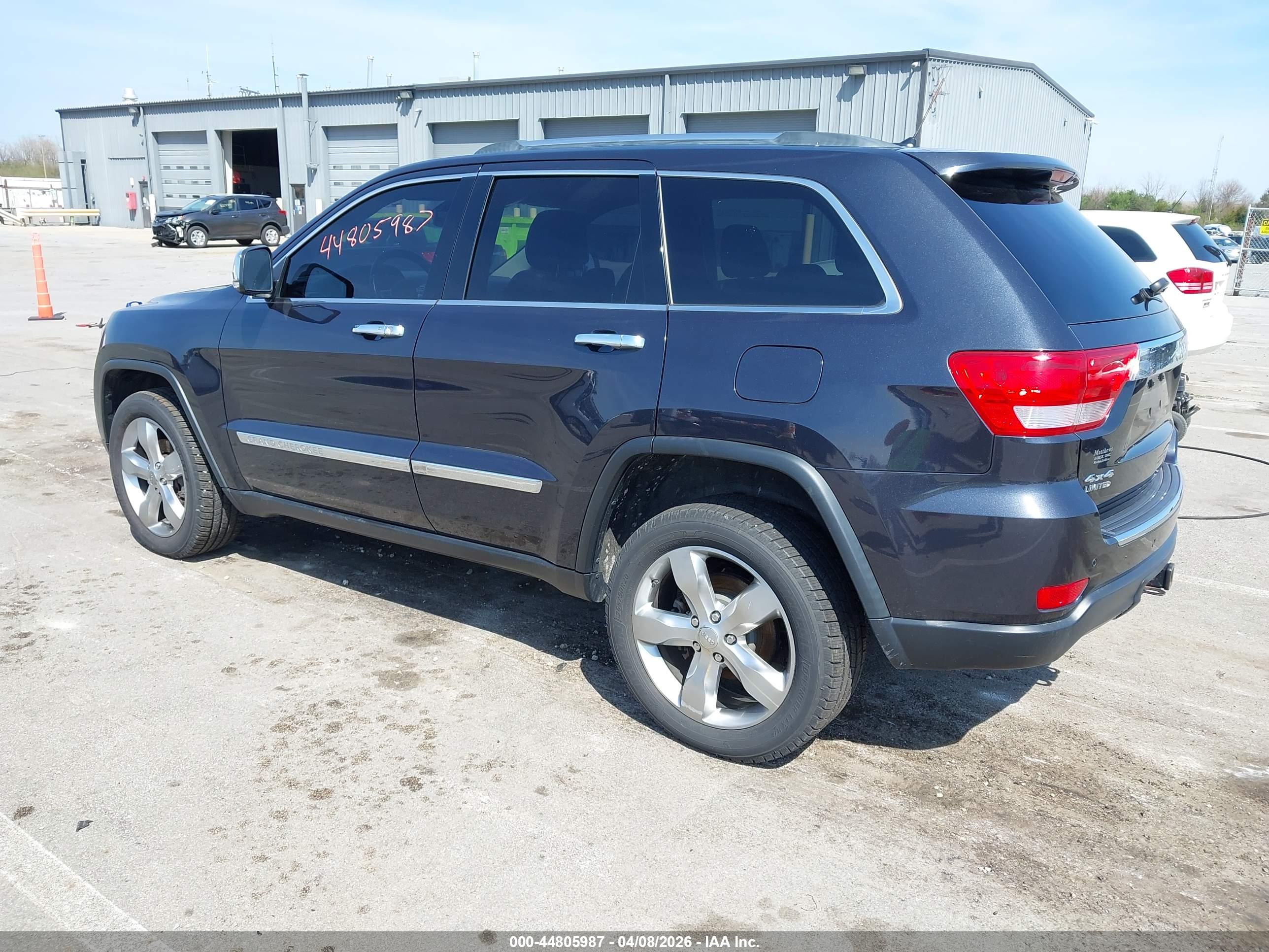 JEEP GRAND image 3