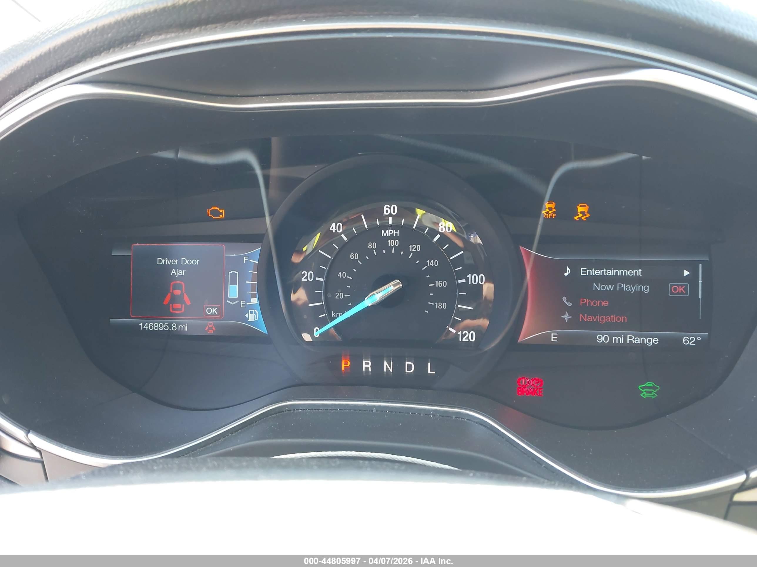 FORD FUSION image 7