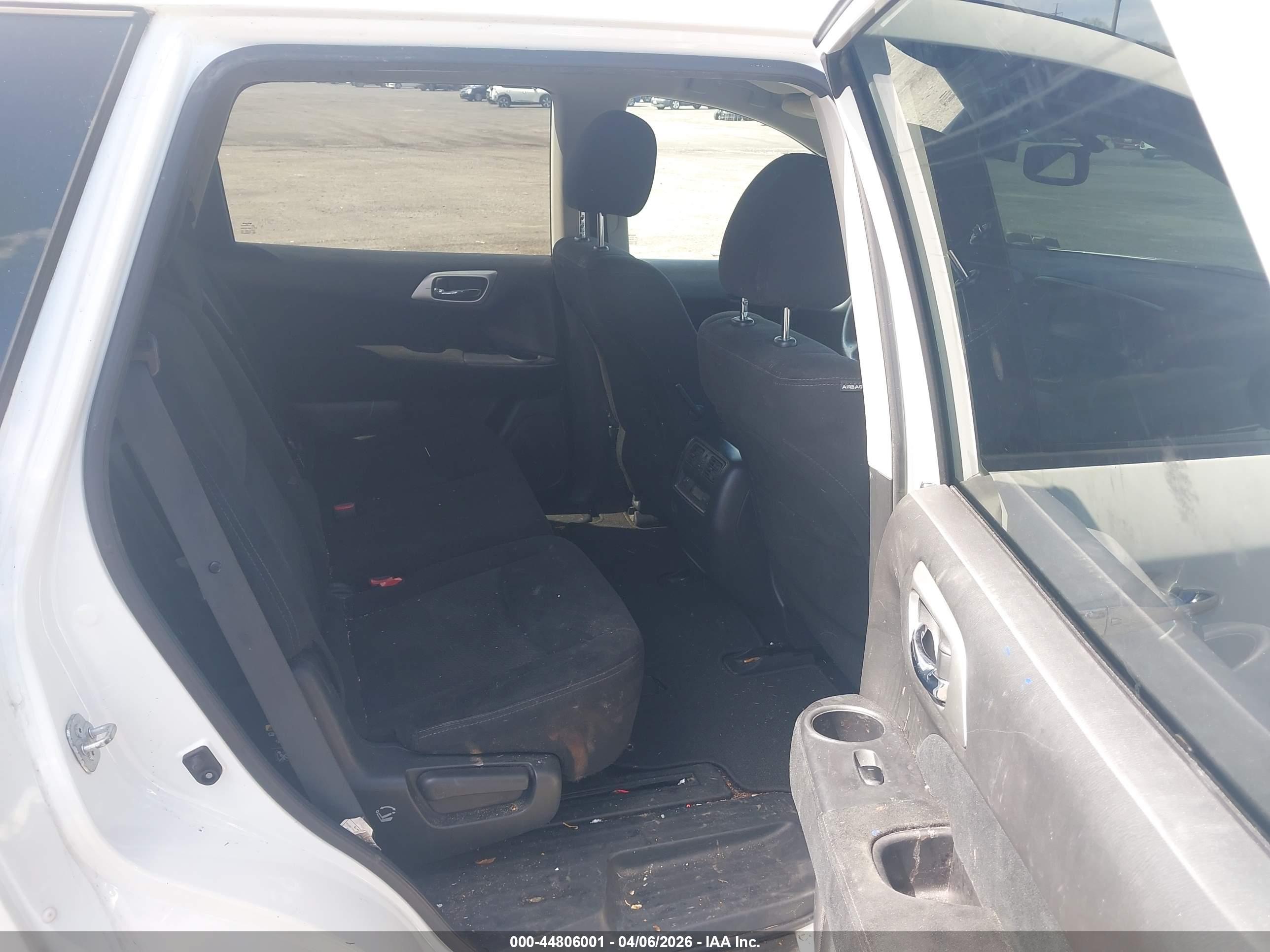 NISSAN PATHFINDER image 8