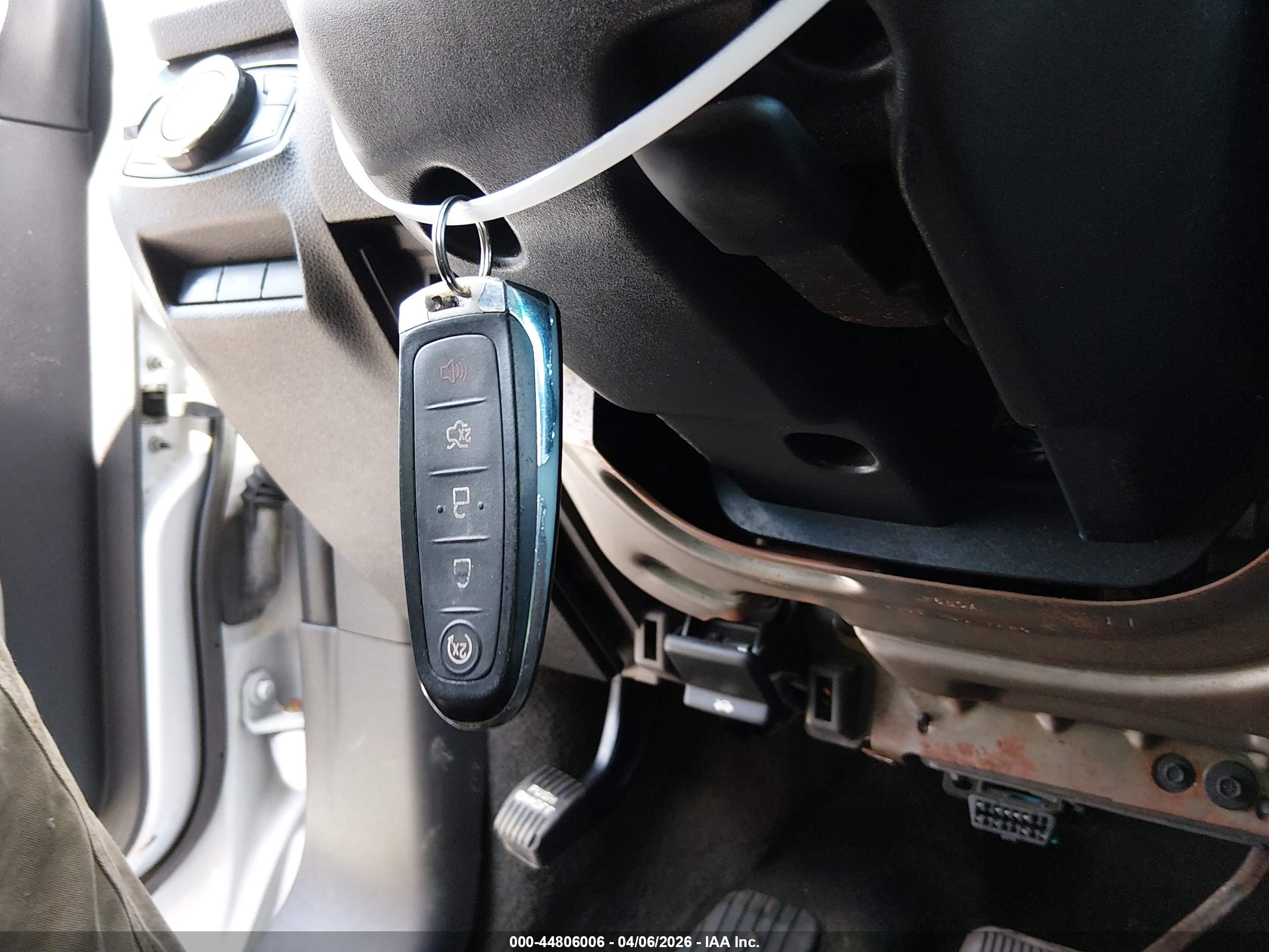 FORD EXPLORER image 11
