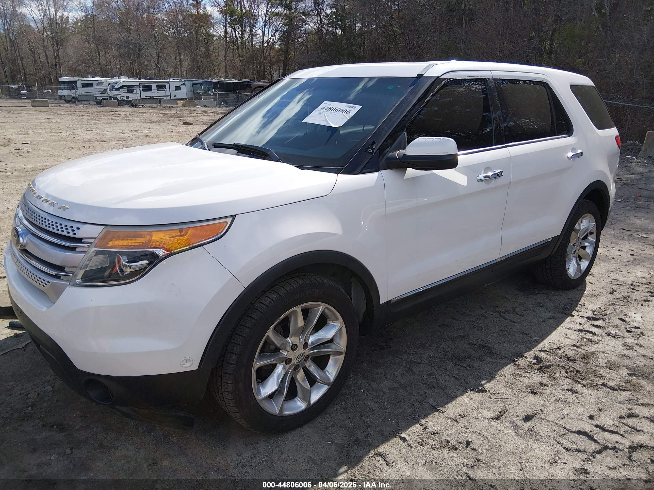 FORD EXPLORER image 2