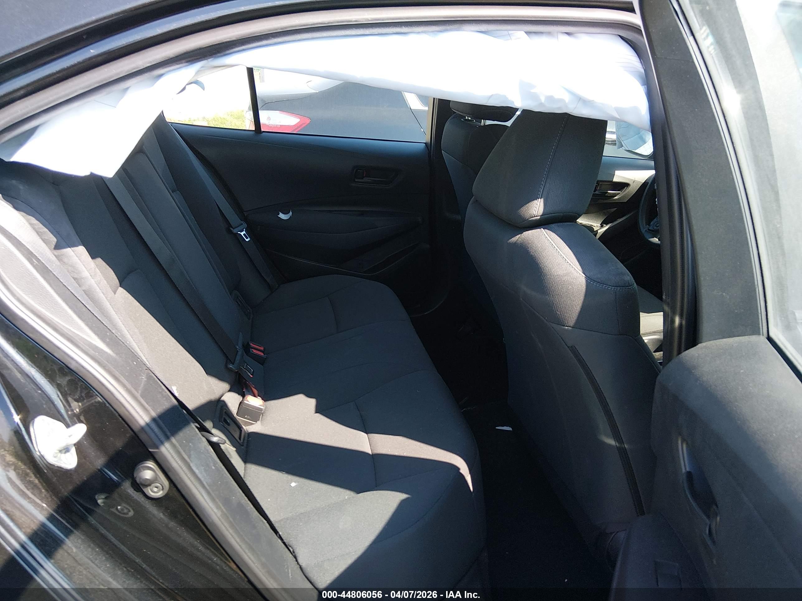 TOYOTA COROLLA image 8
