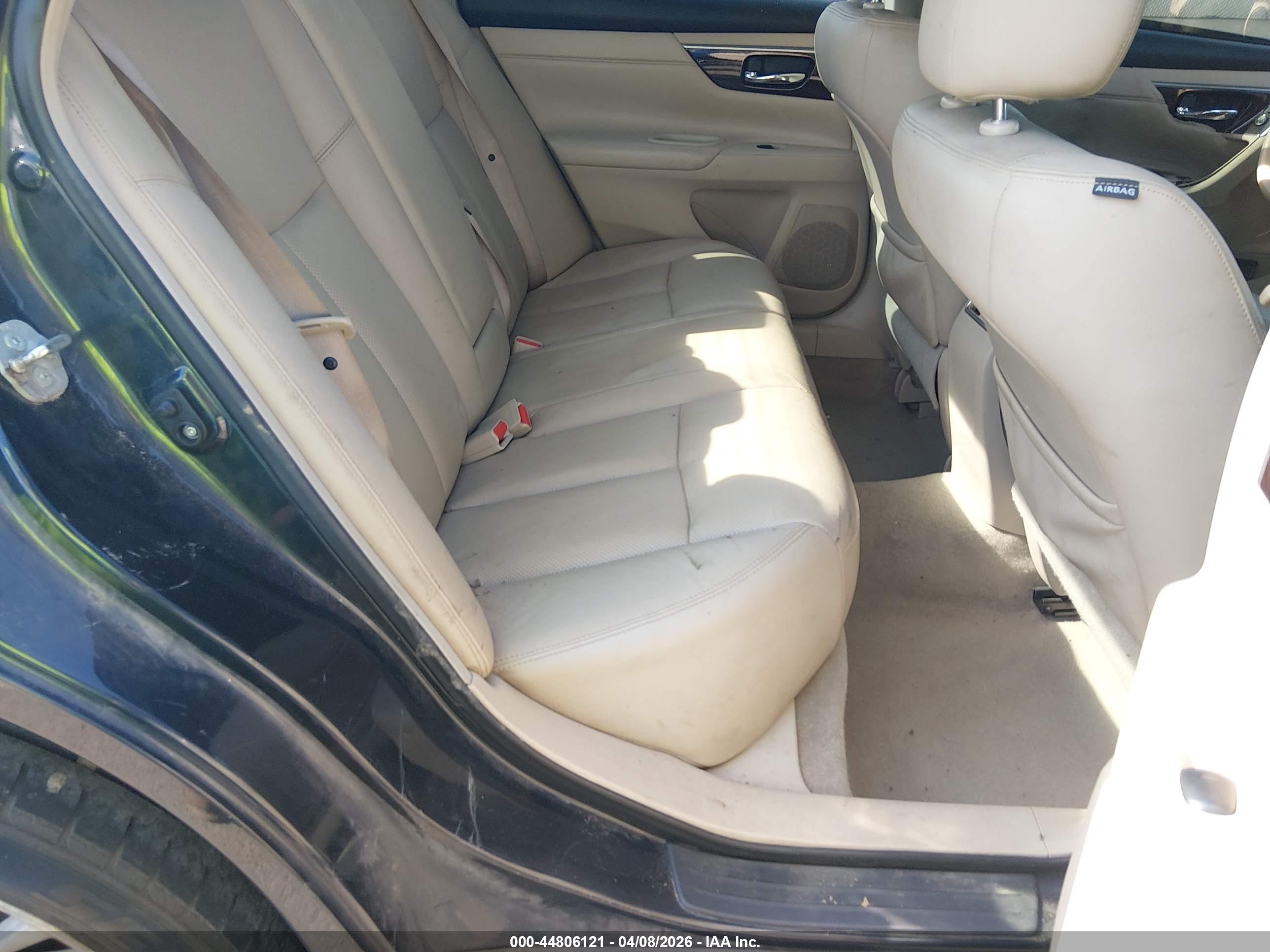 NISSAN ALTIMA image 8