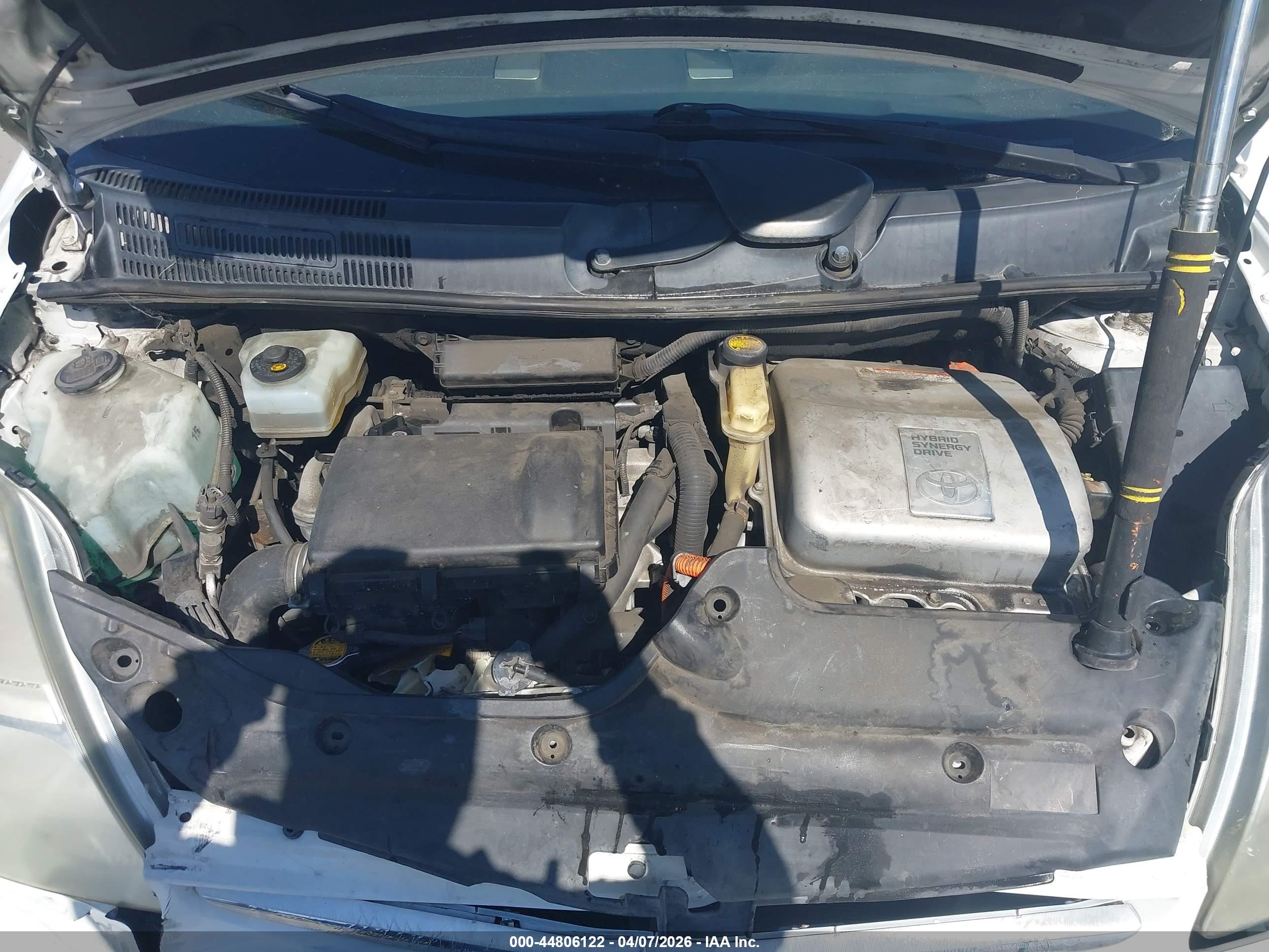 TOYOTA PRIUS image 10