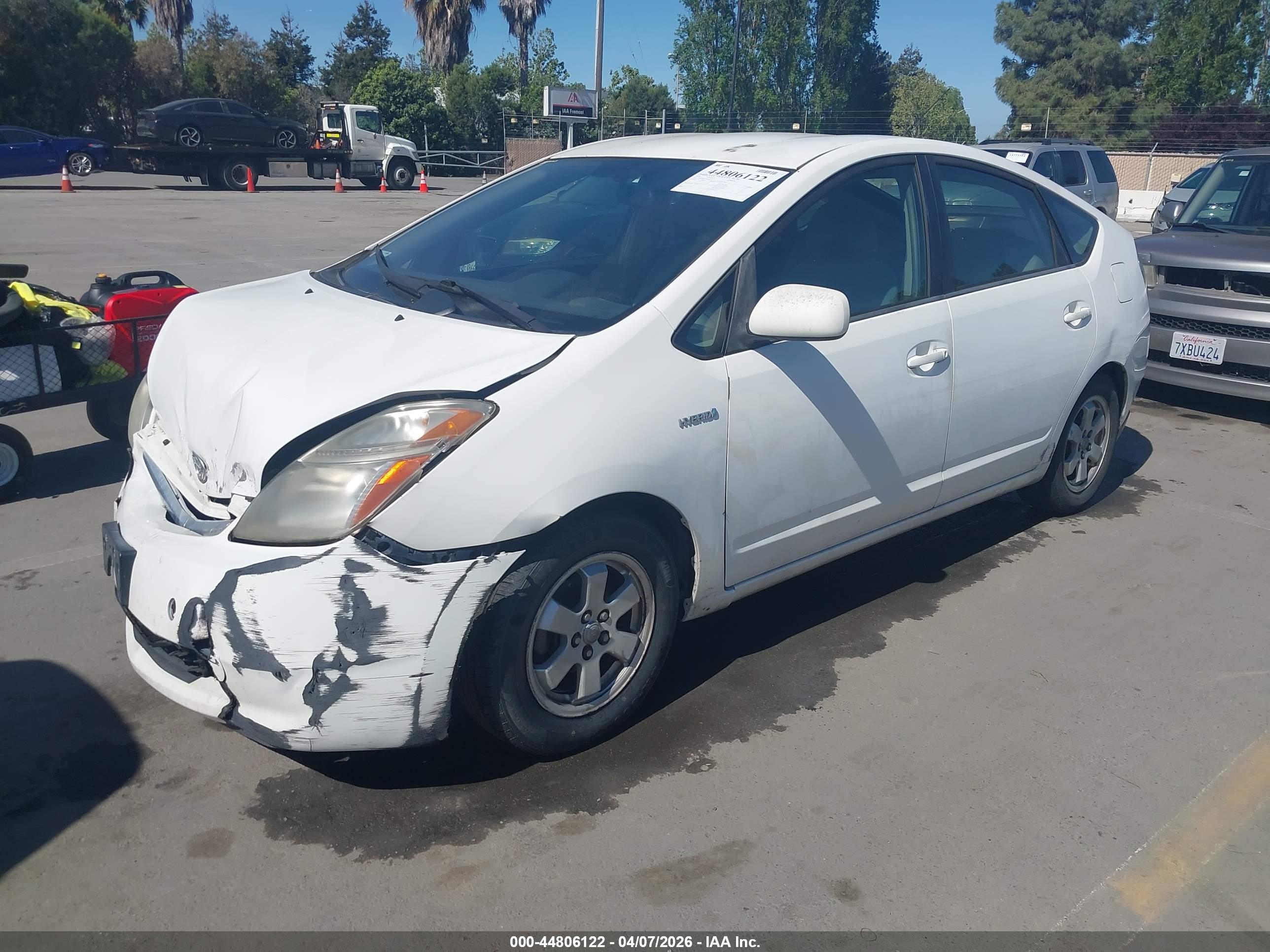 TOYOTA PRIUS image 2