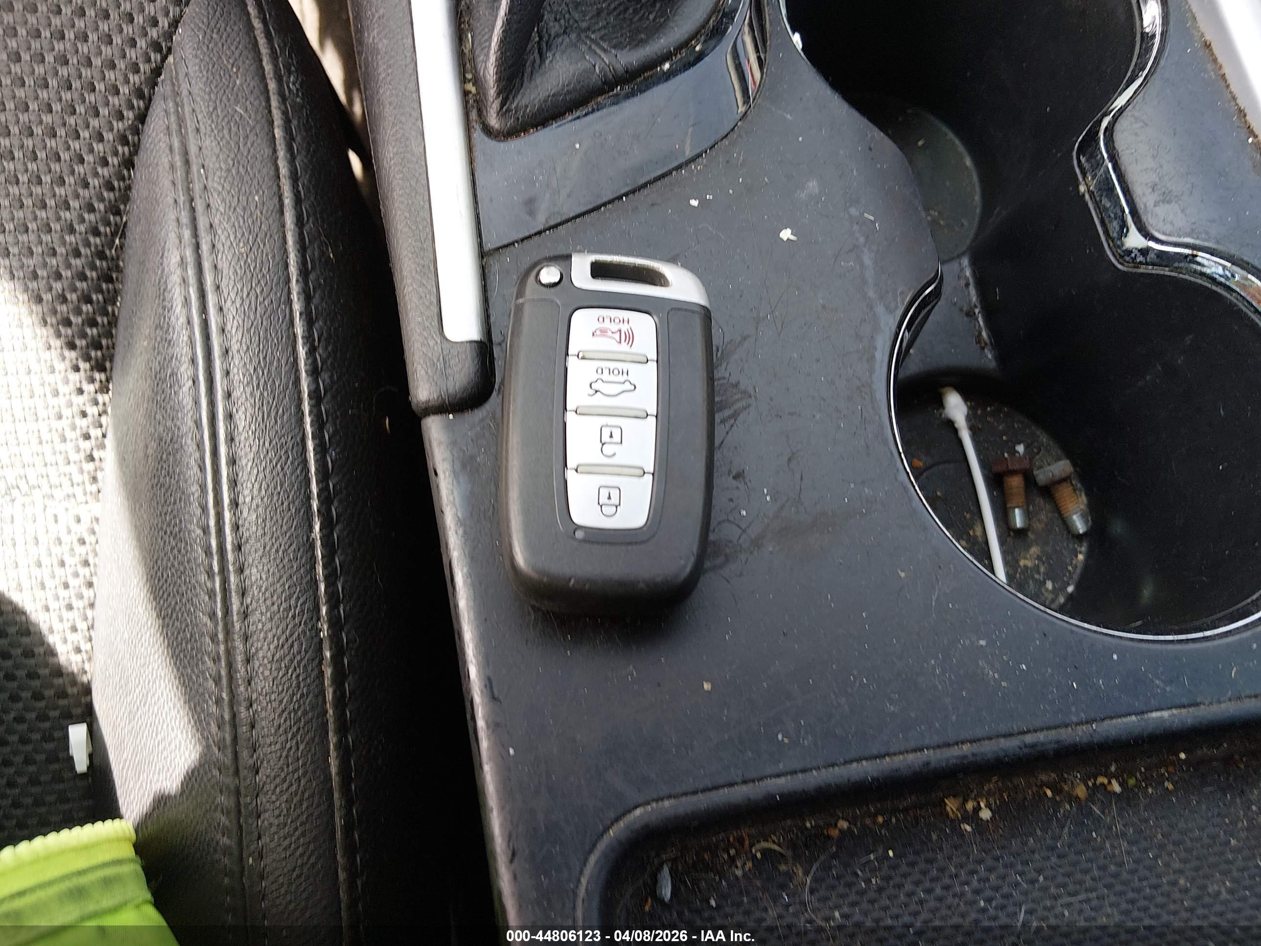HYUNDAI SONATA image 11