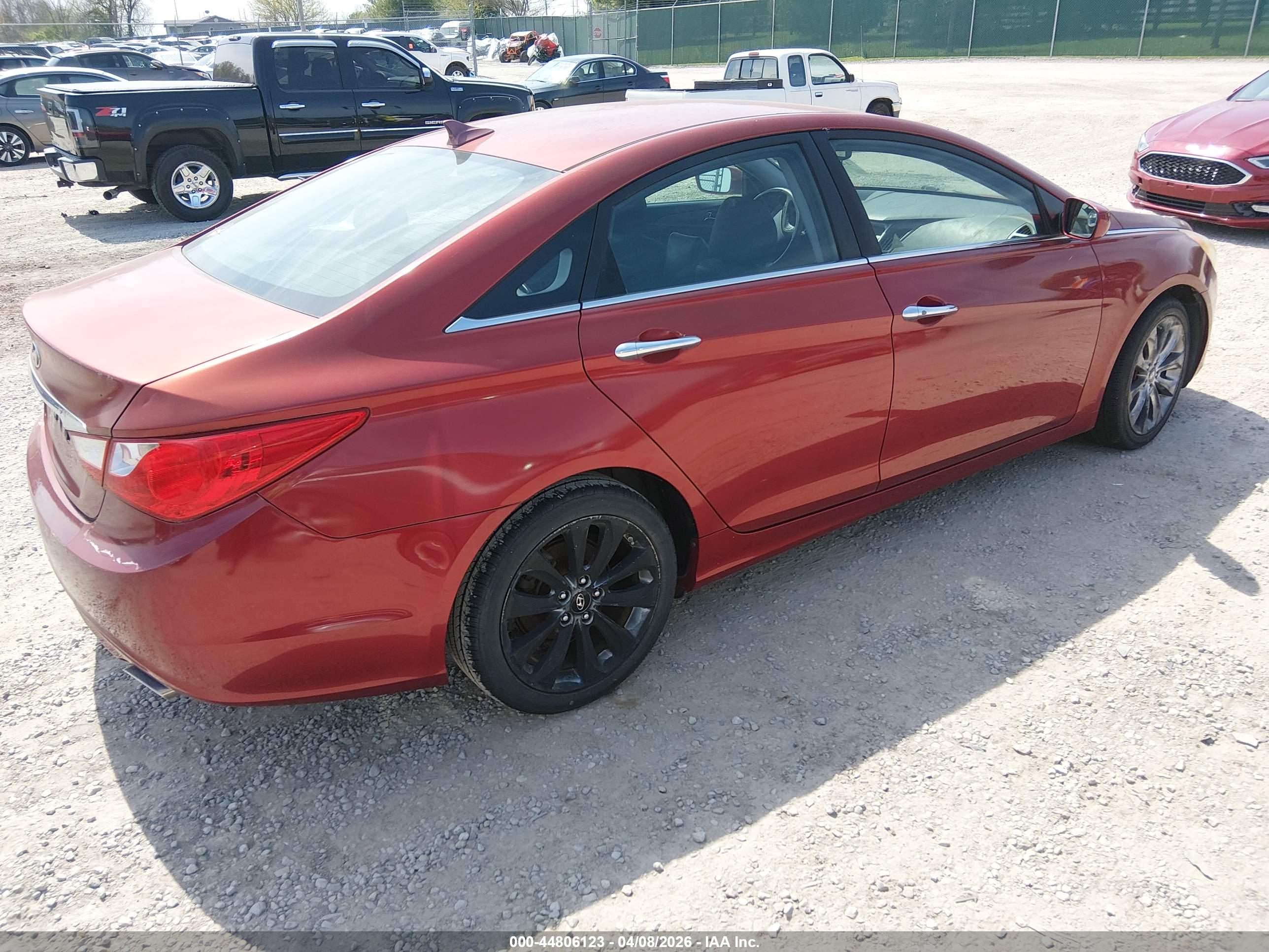 HYUNDAI SONATA image 4