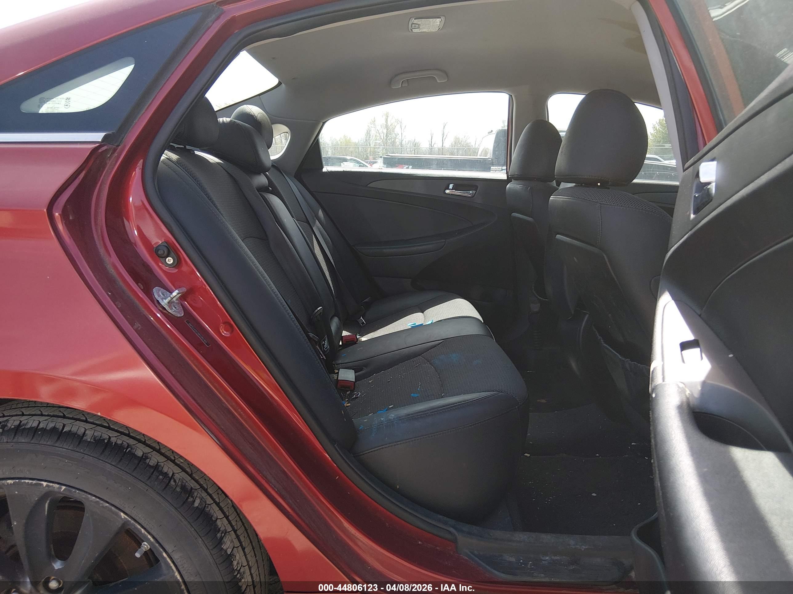 HYUNDAI SONATA image 8