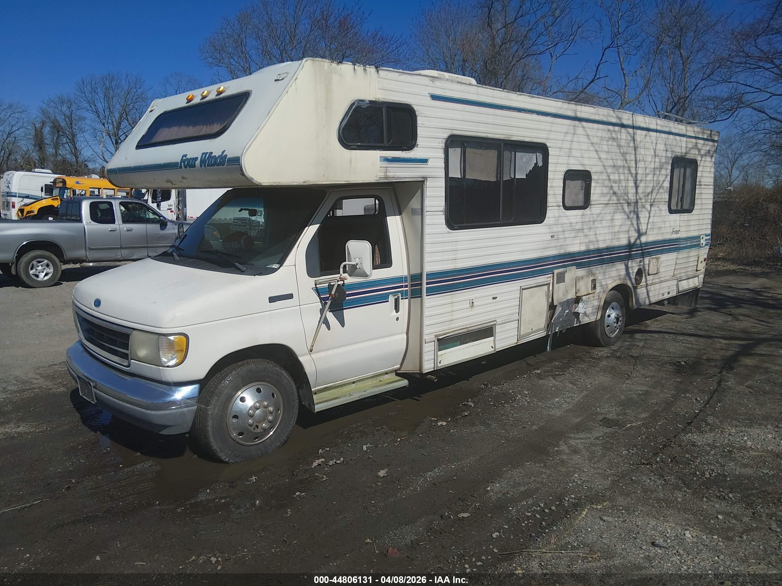 FORD ECONOLINE image 2