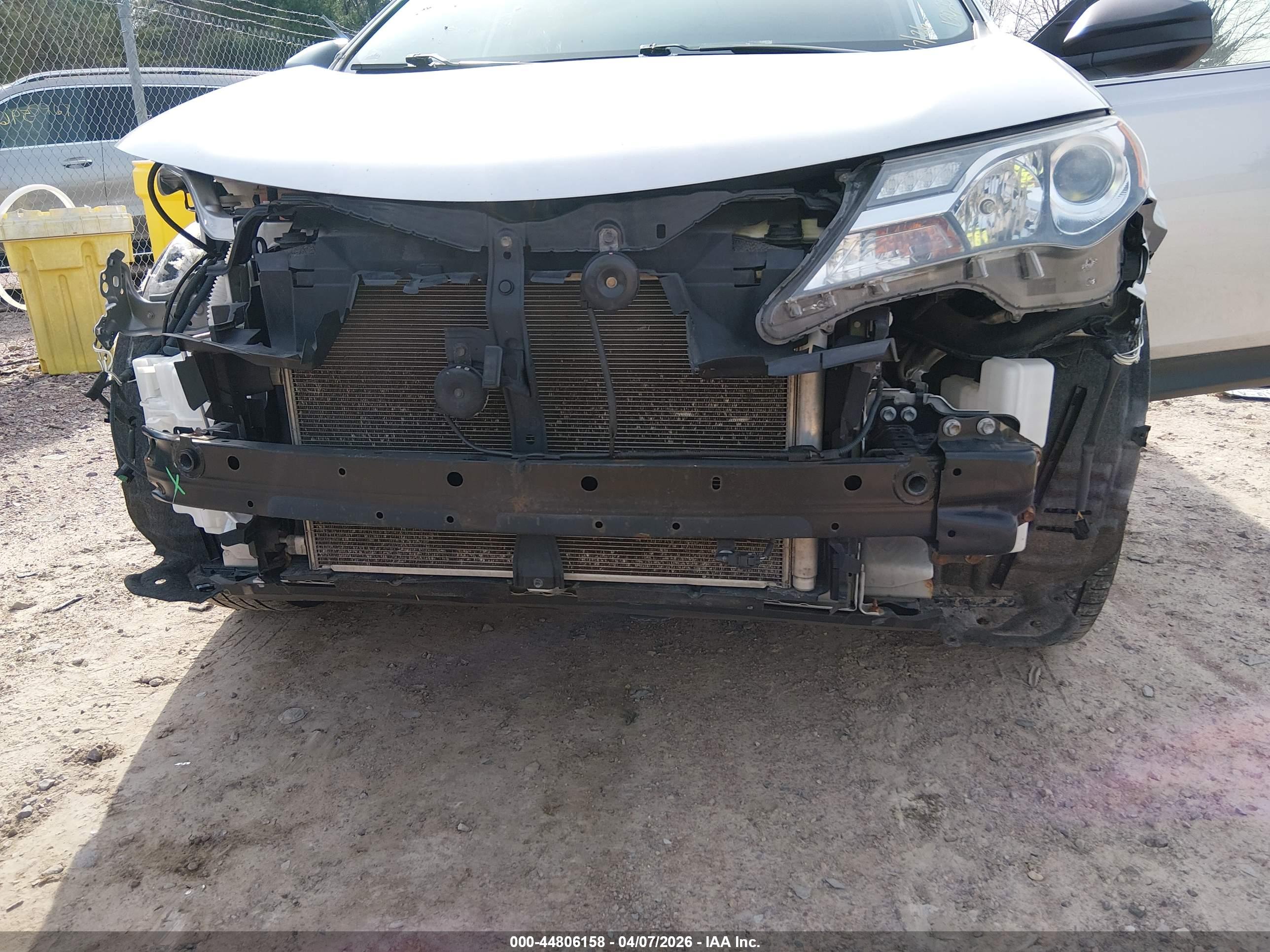 TOYOTA RAV4 image 6
