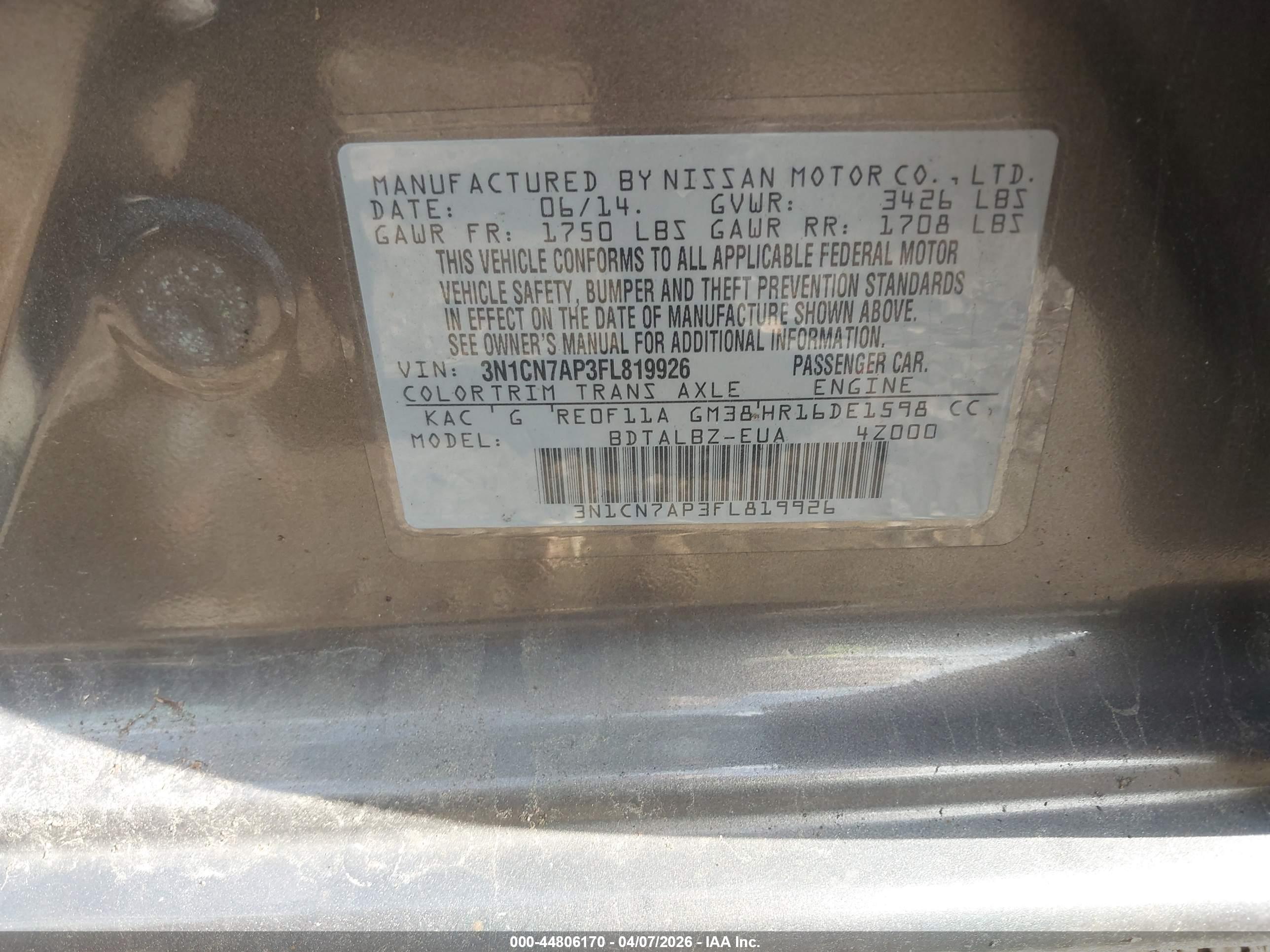 NISSAN VERSA image 9