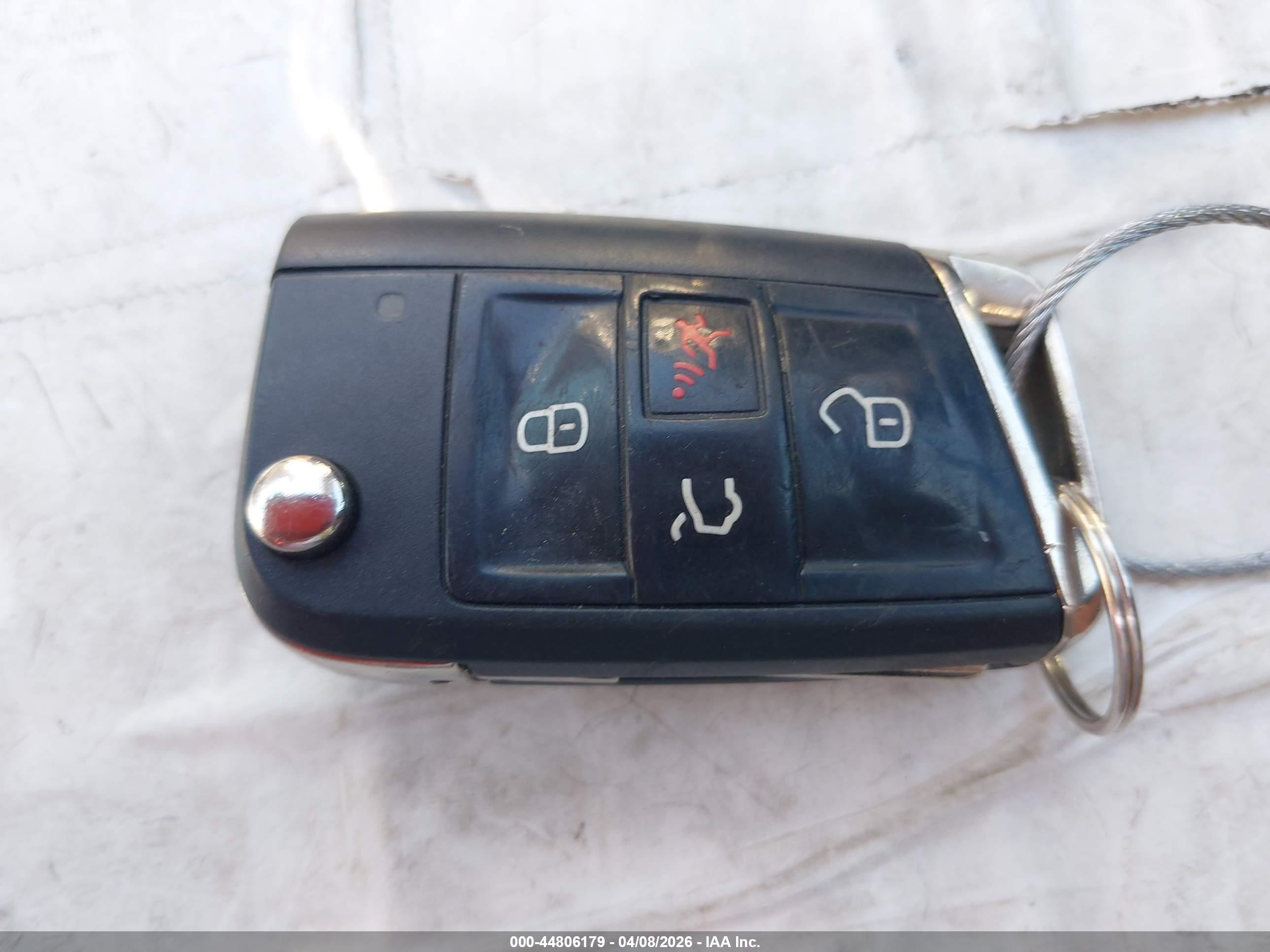 VOLKSWAGEN GOLF image 11