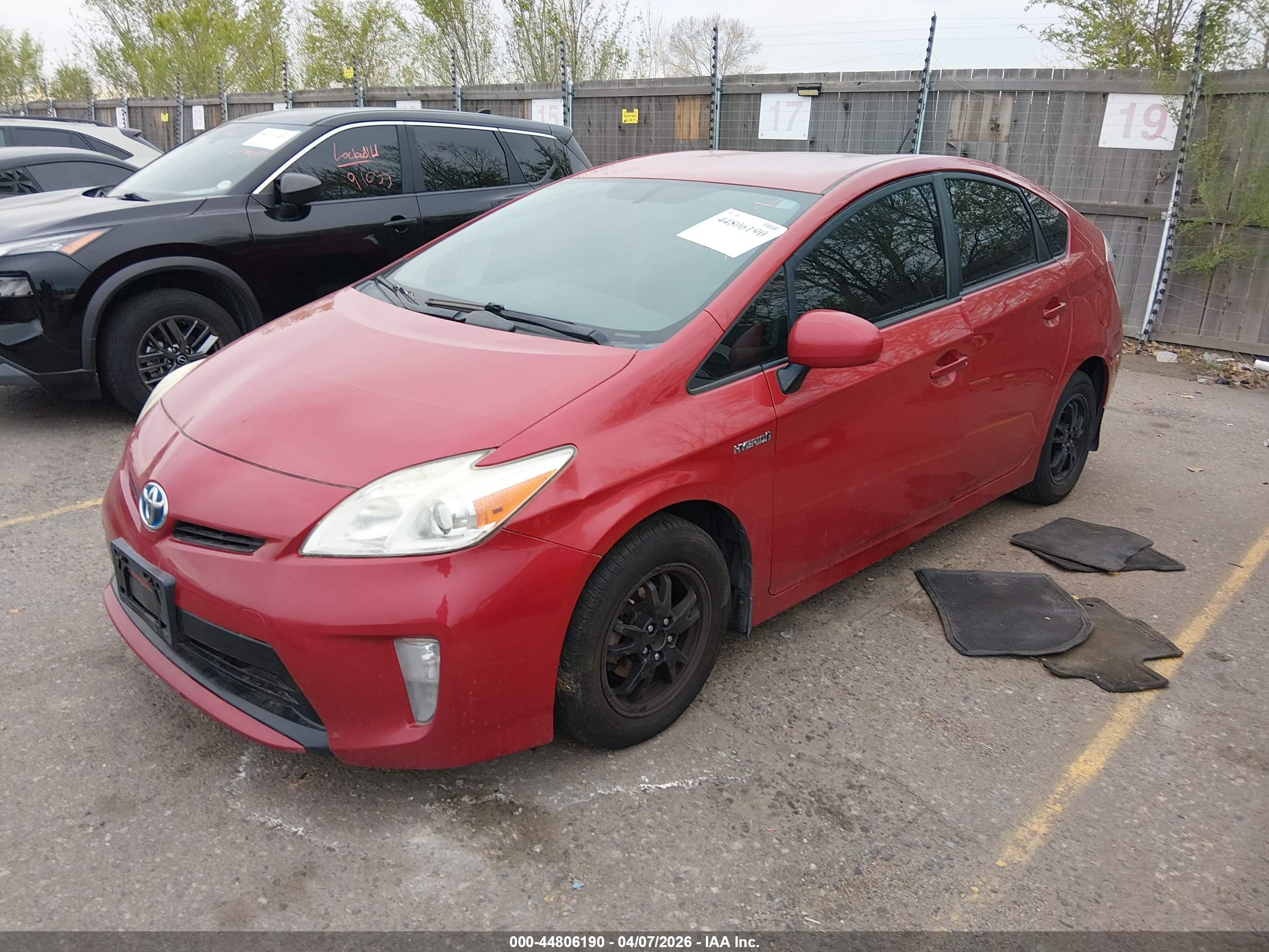 TOYOTA PRIUS image 2