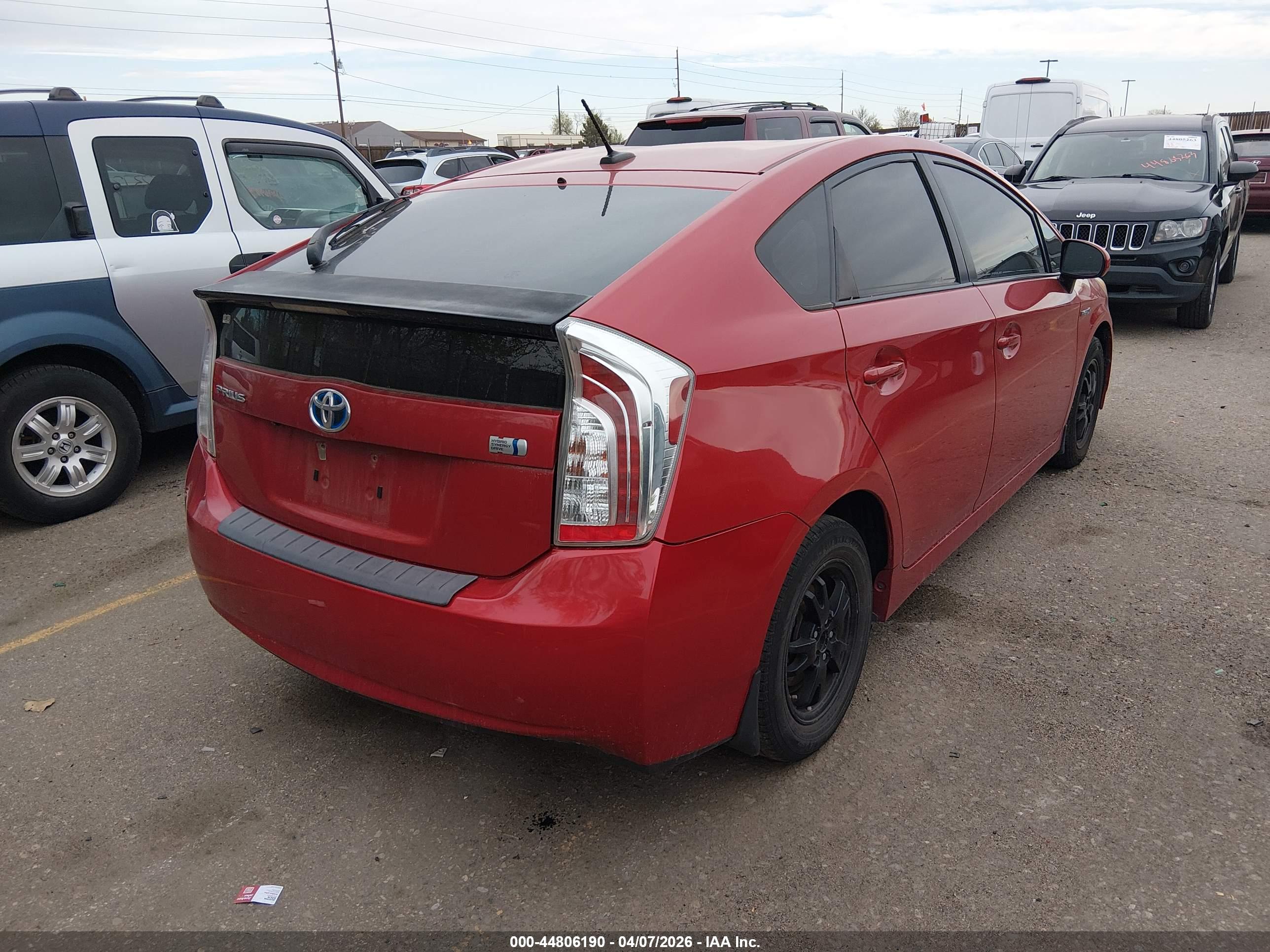 TOYOTA PRIUS image 4