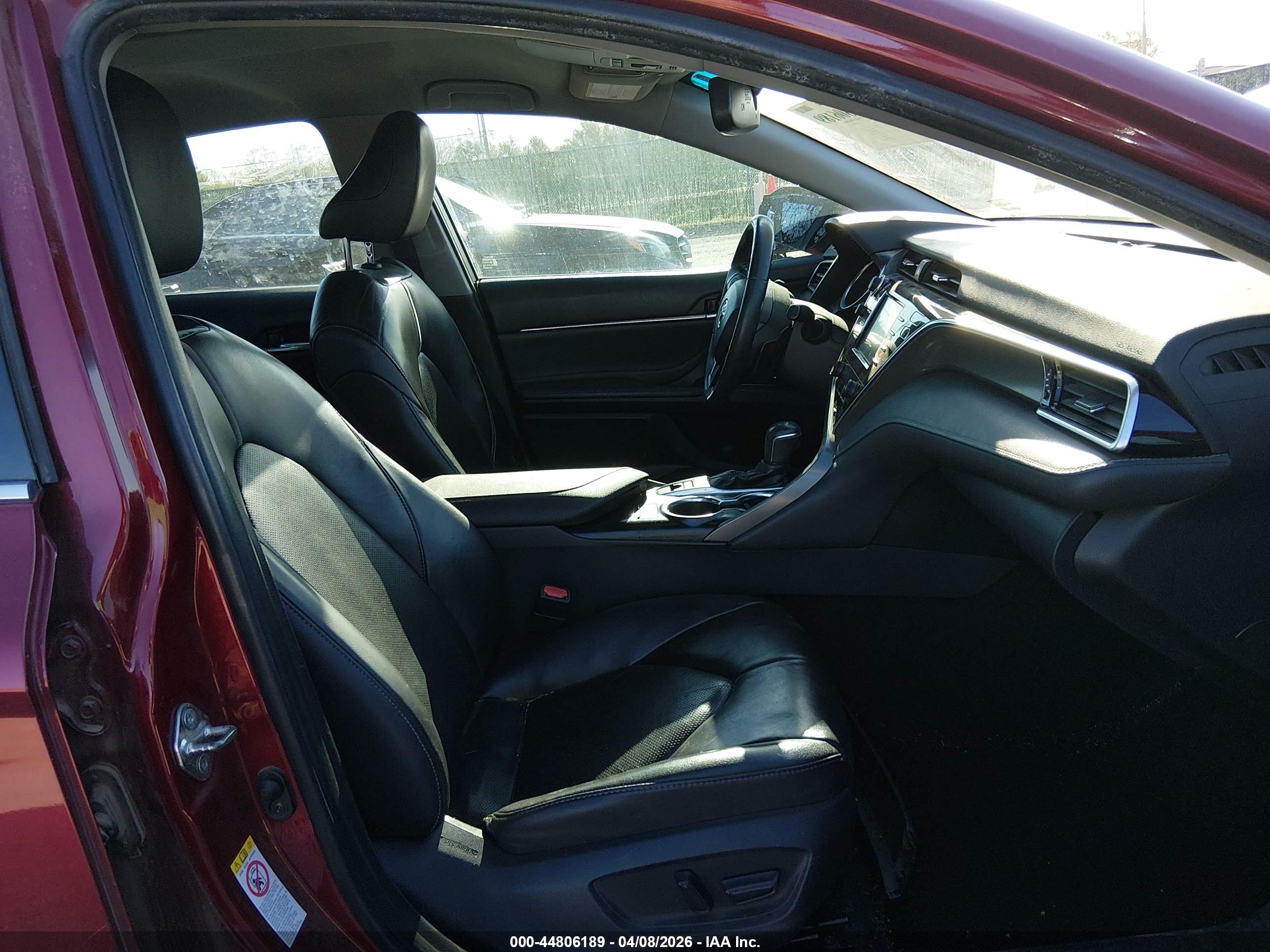 TOYOTA CAMRY image 5