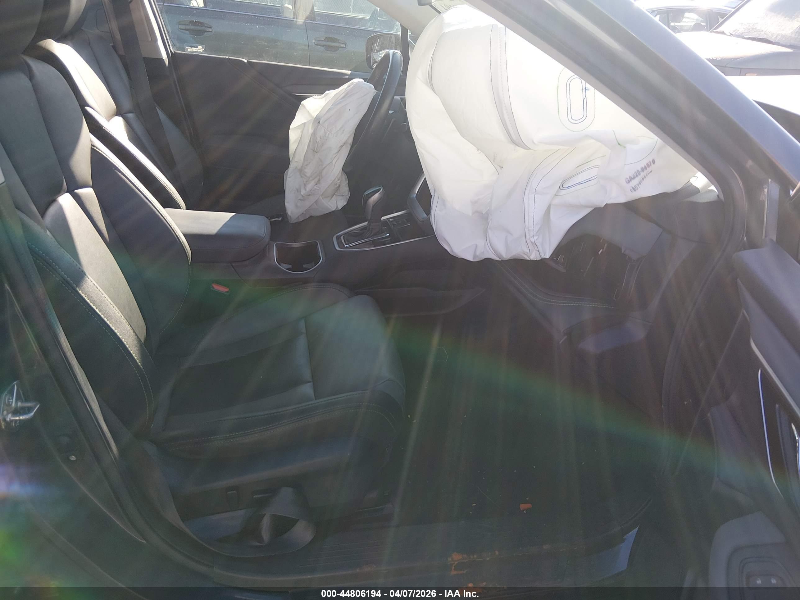 SUBARU OUTBACK image 5