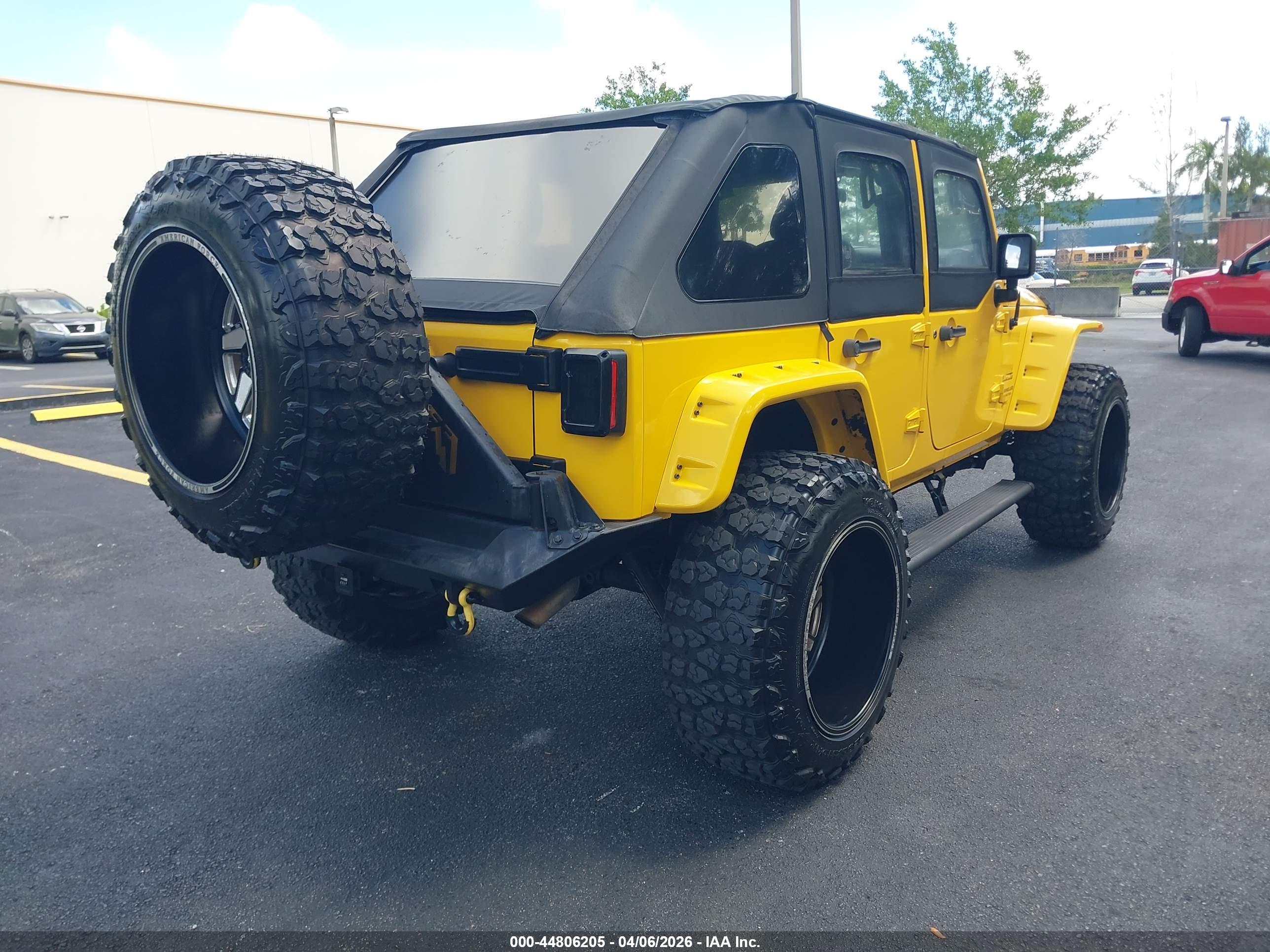 JEEP WRANGLER image 4