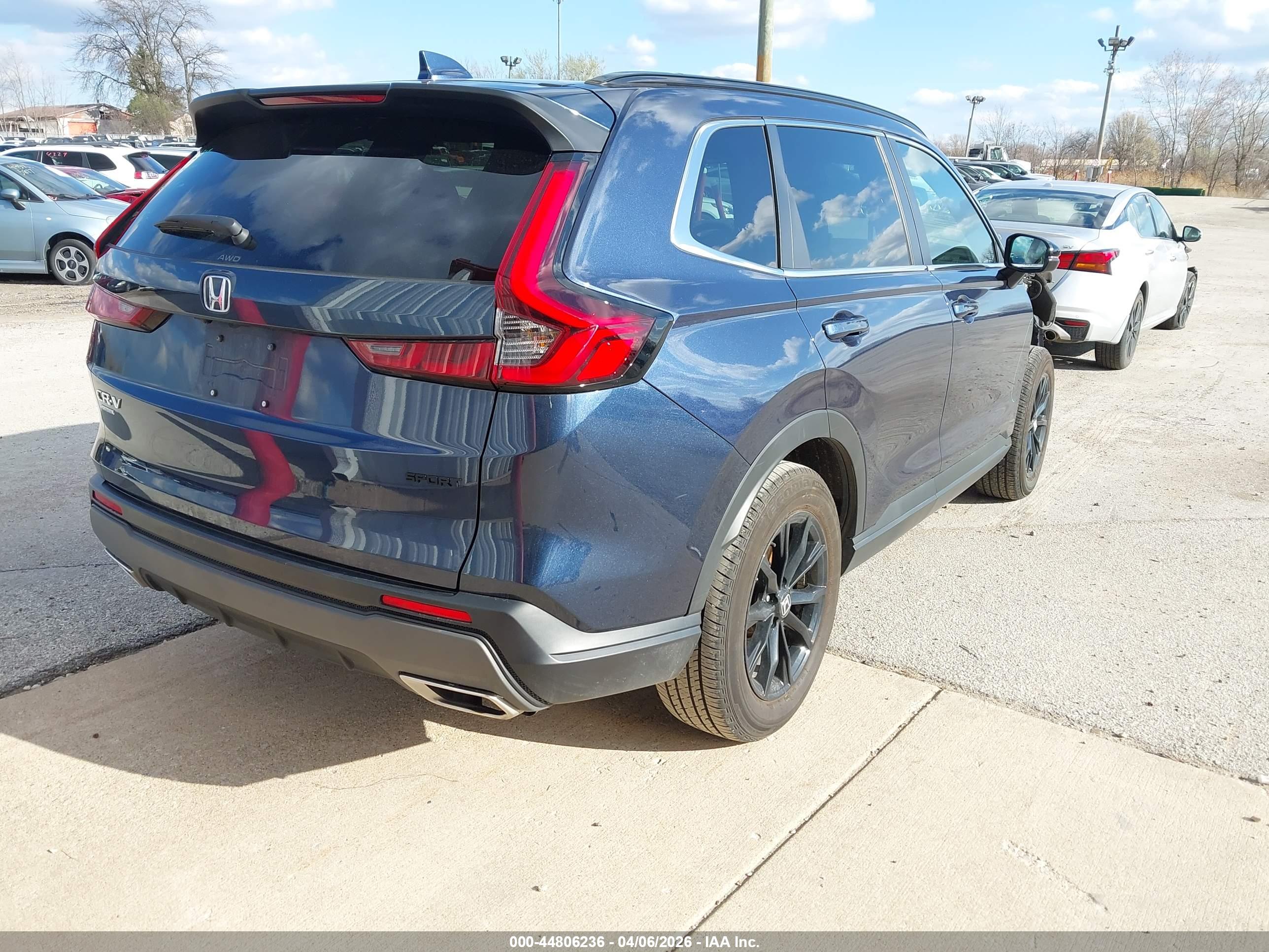 HONDA CR-V image 4