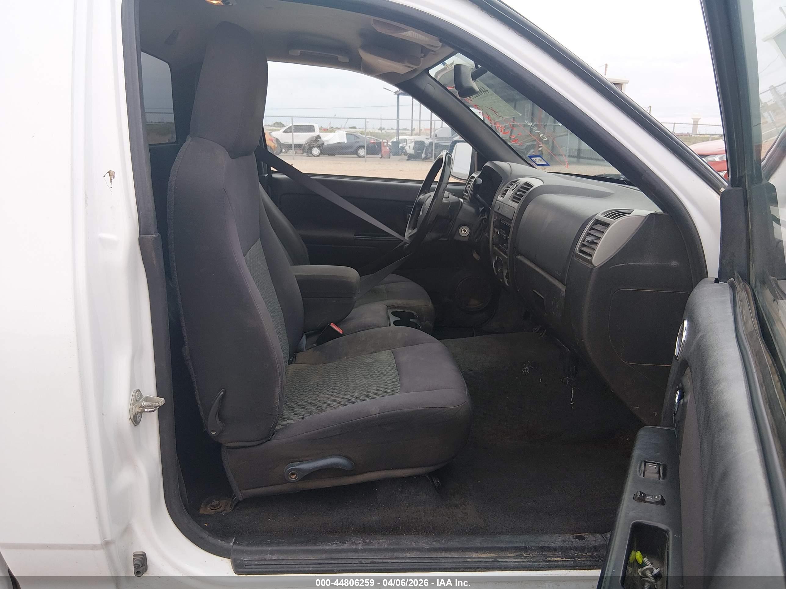 GMC CANYON image 5