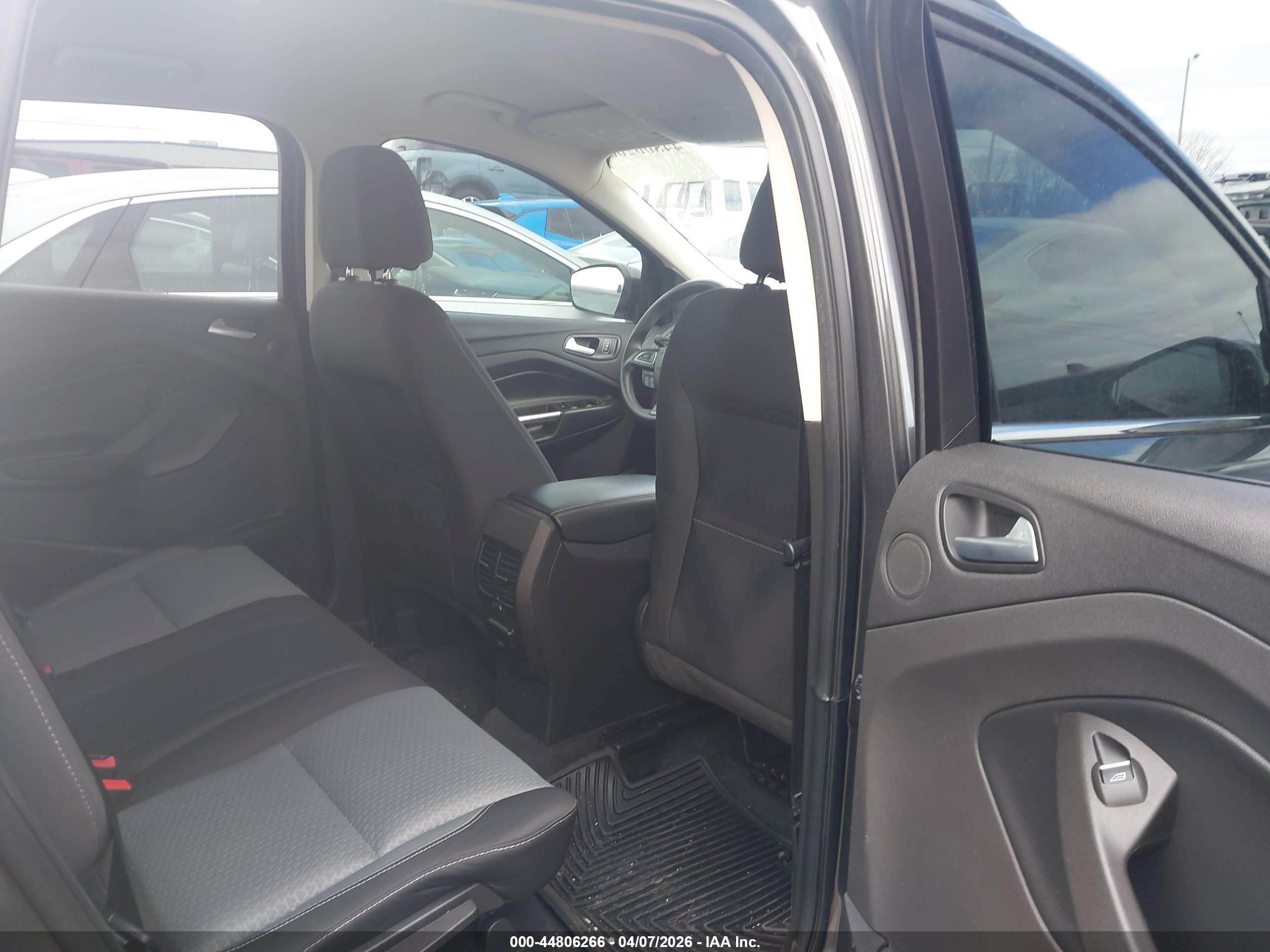 FORD ESCAPE image 8