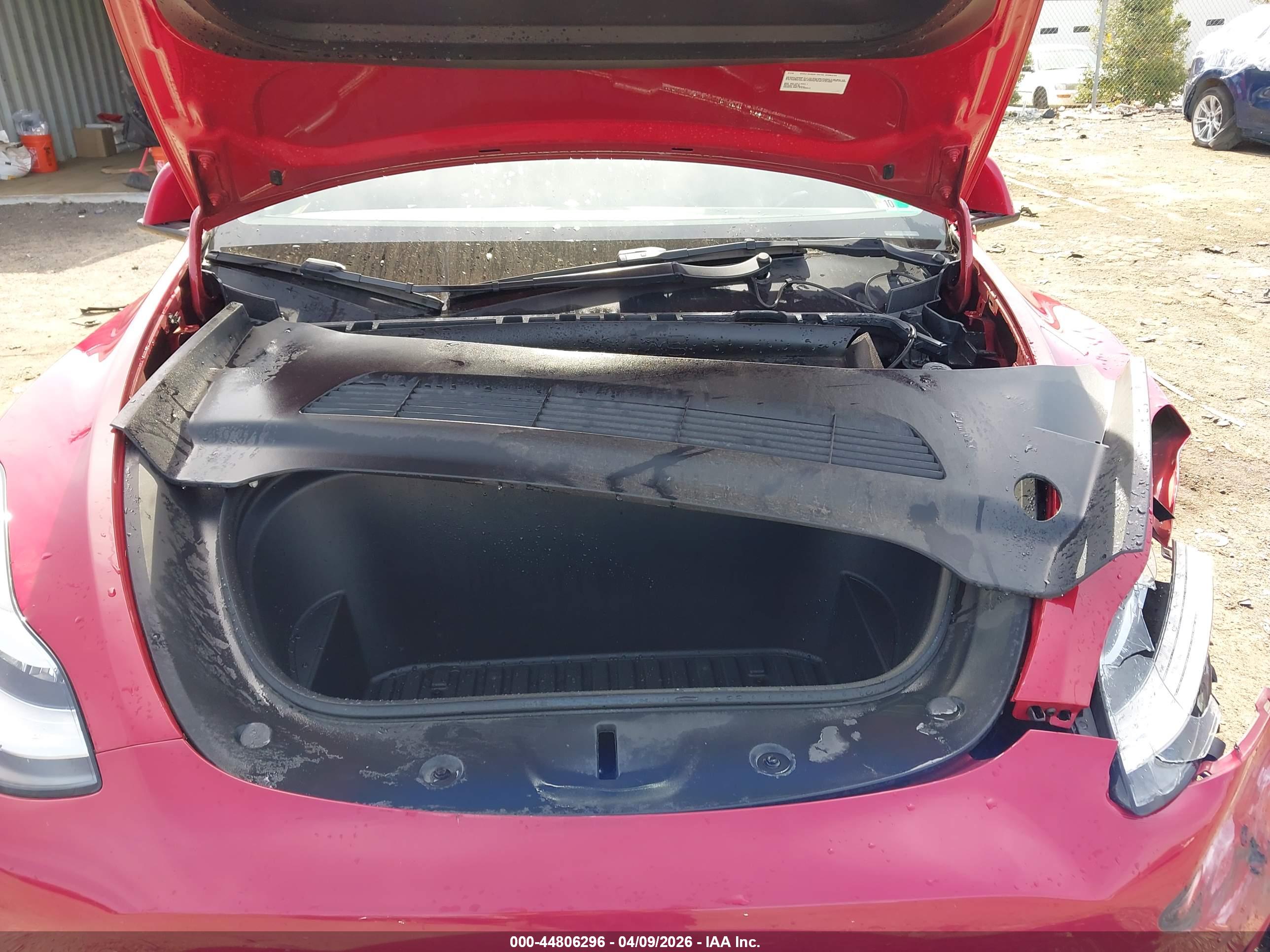 TESLA MODEL image 10