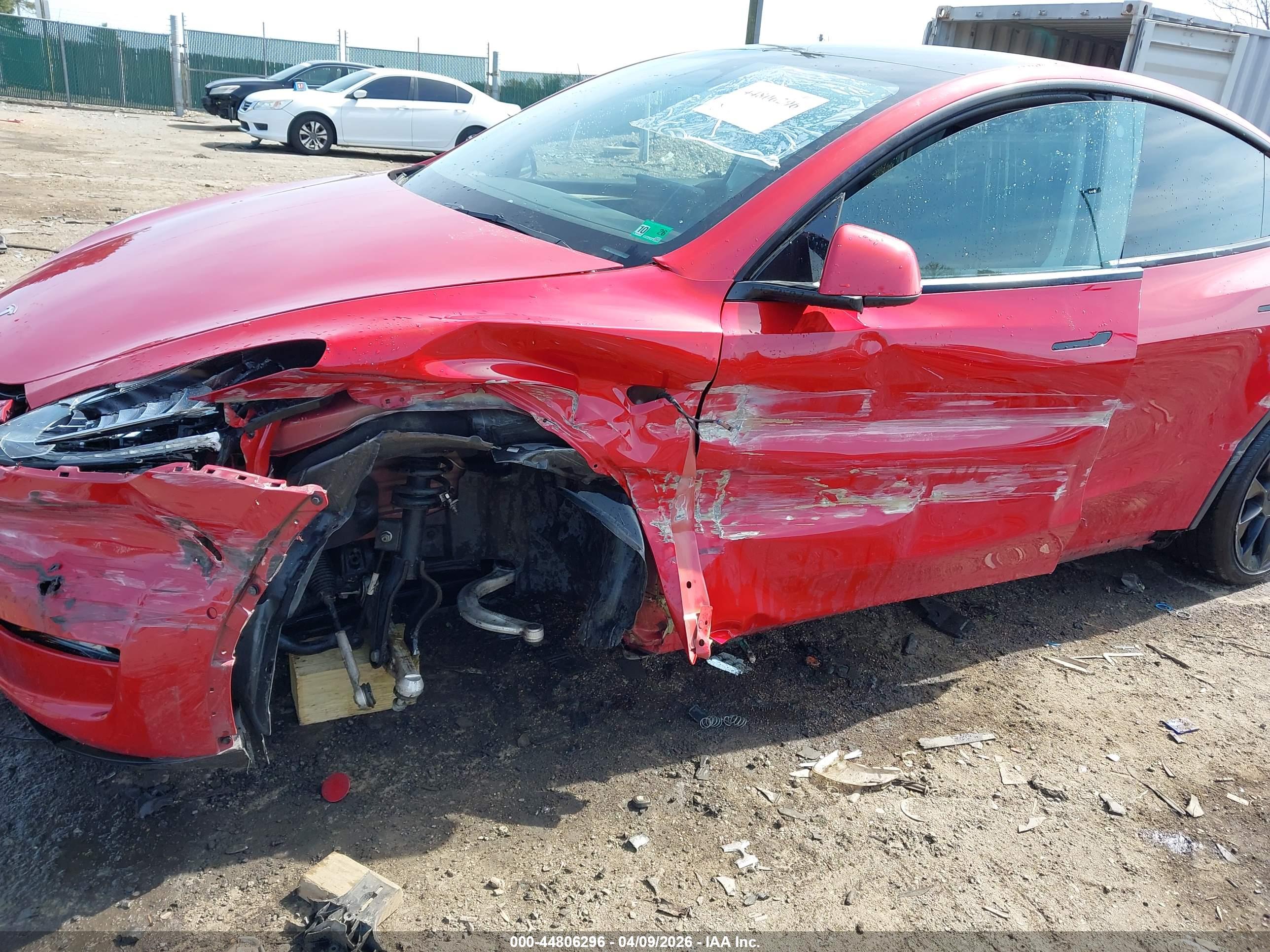 TESLA MODEL image 6