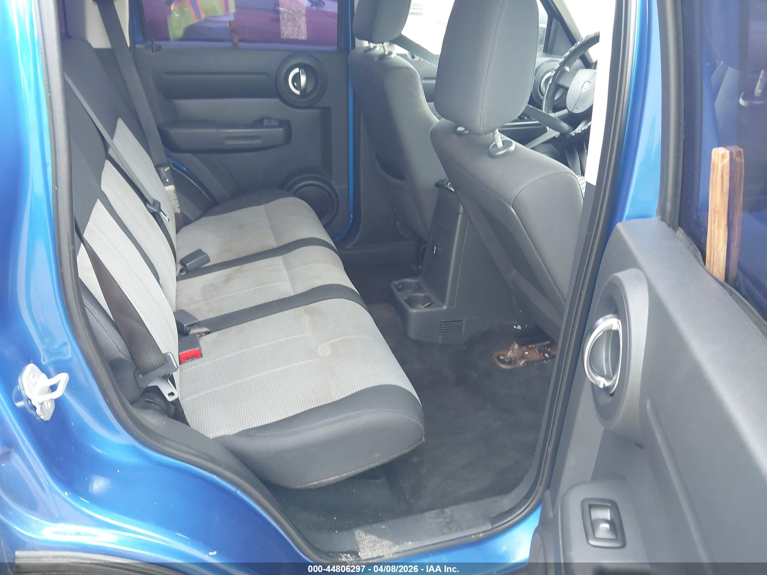 DODGE NITRO image 8