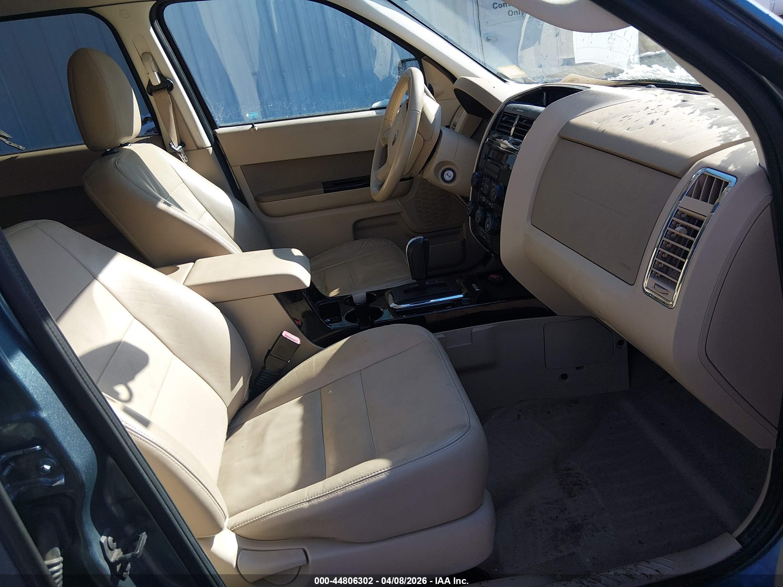 FORD ESCAPE image 5