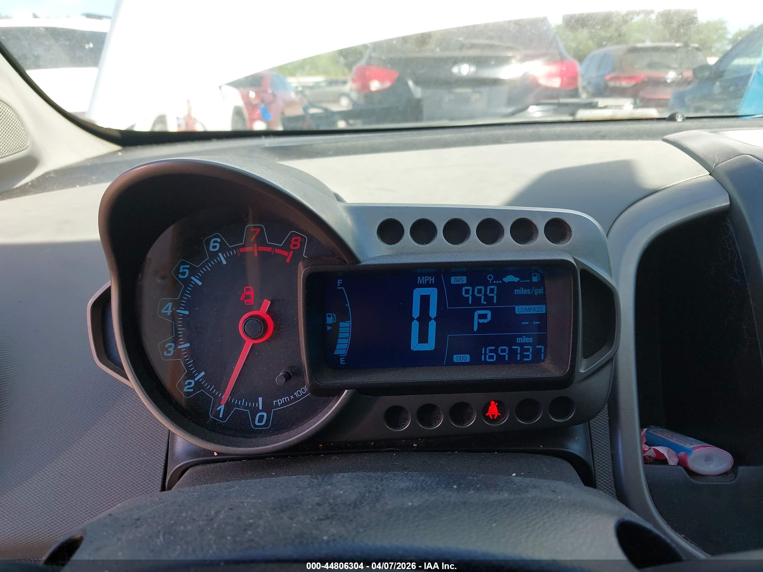 CHEVROLET SONIC image 7