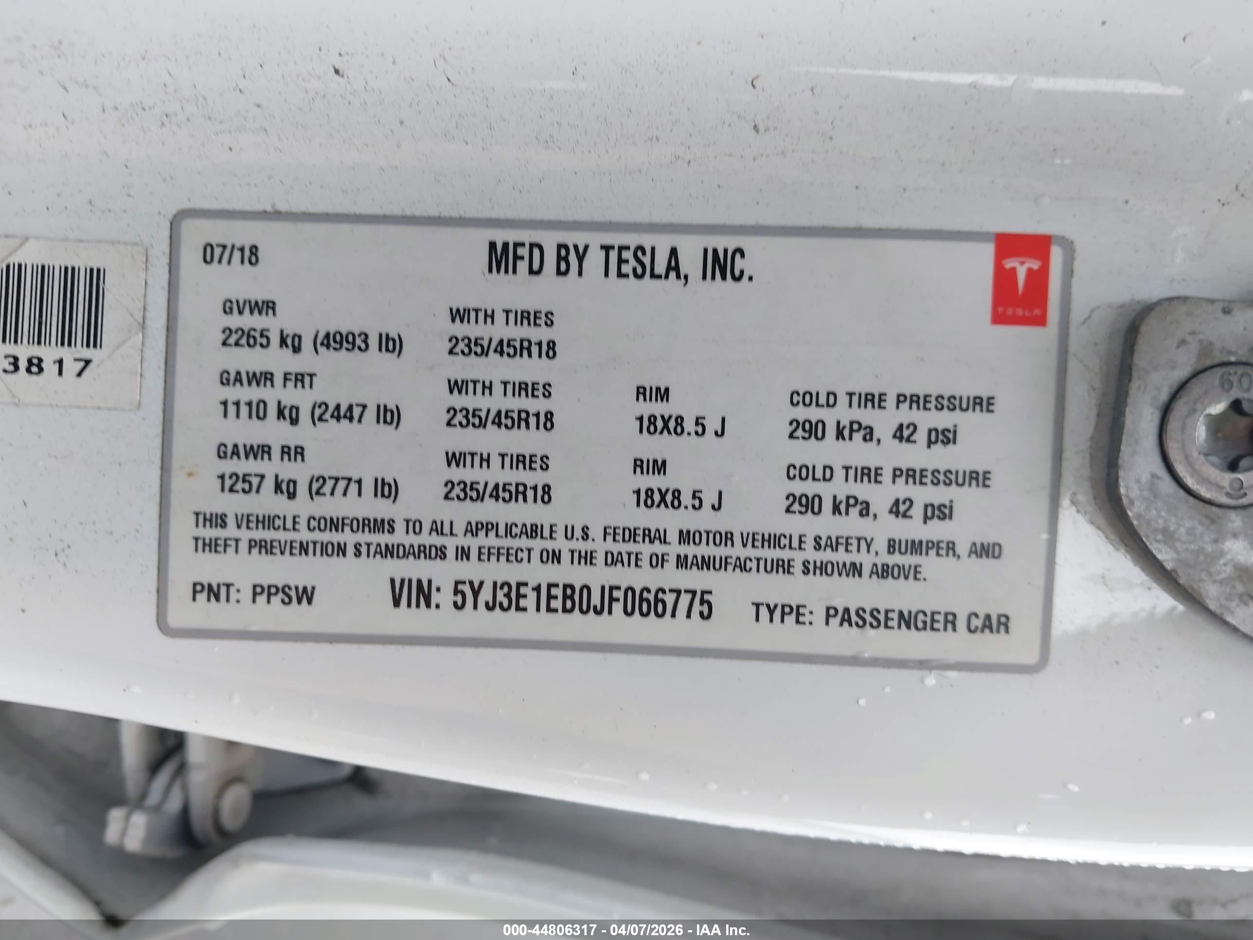 TESLA MODEL image 9