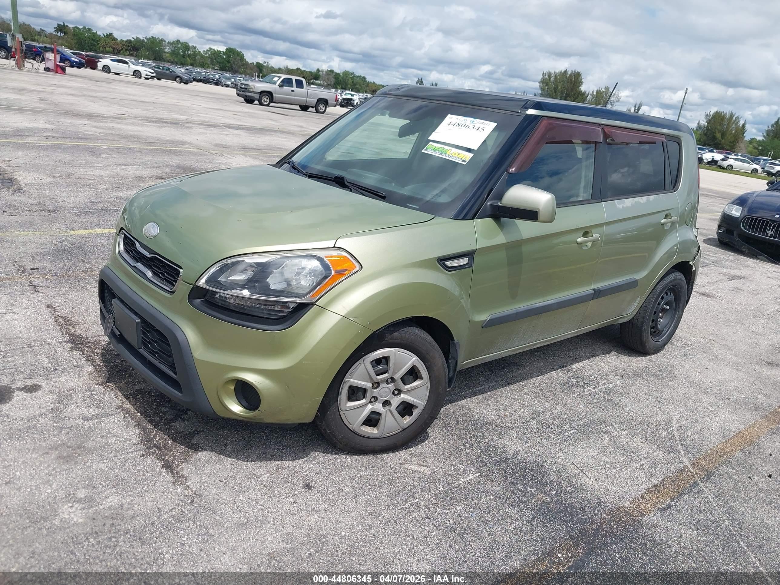 KIA SOUL image 2