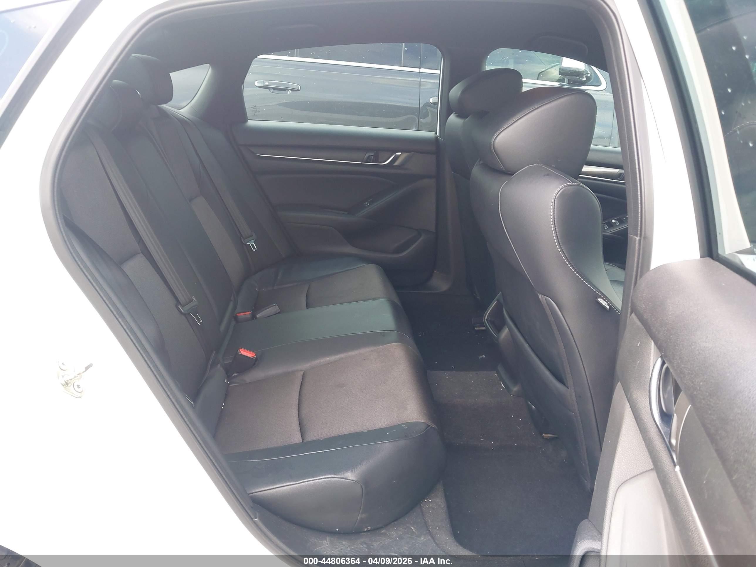 HONDA ACCORD image 8