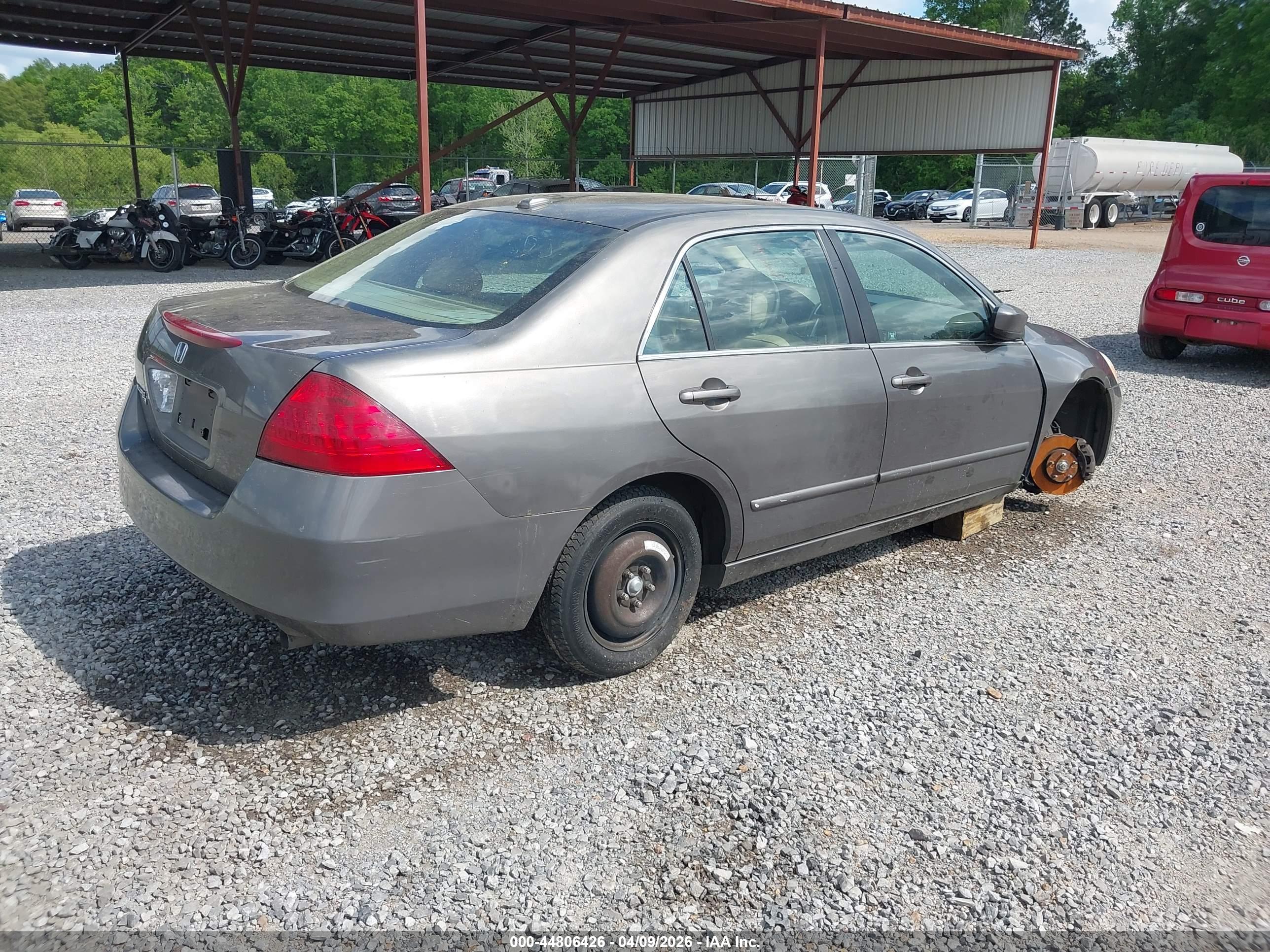 HONDA ACCORD image 4