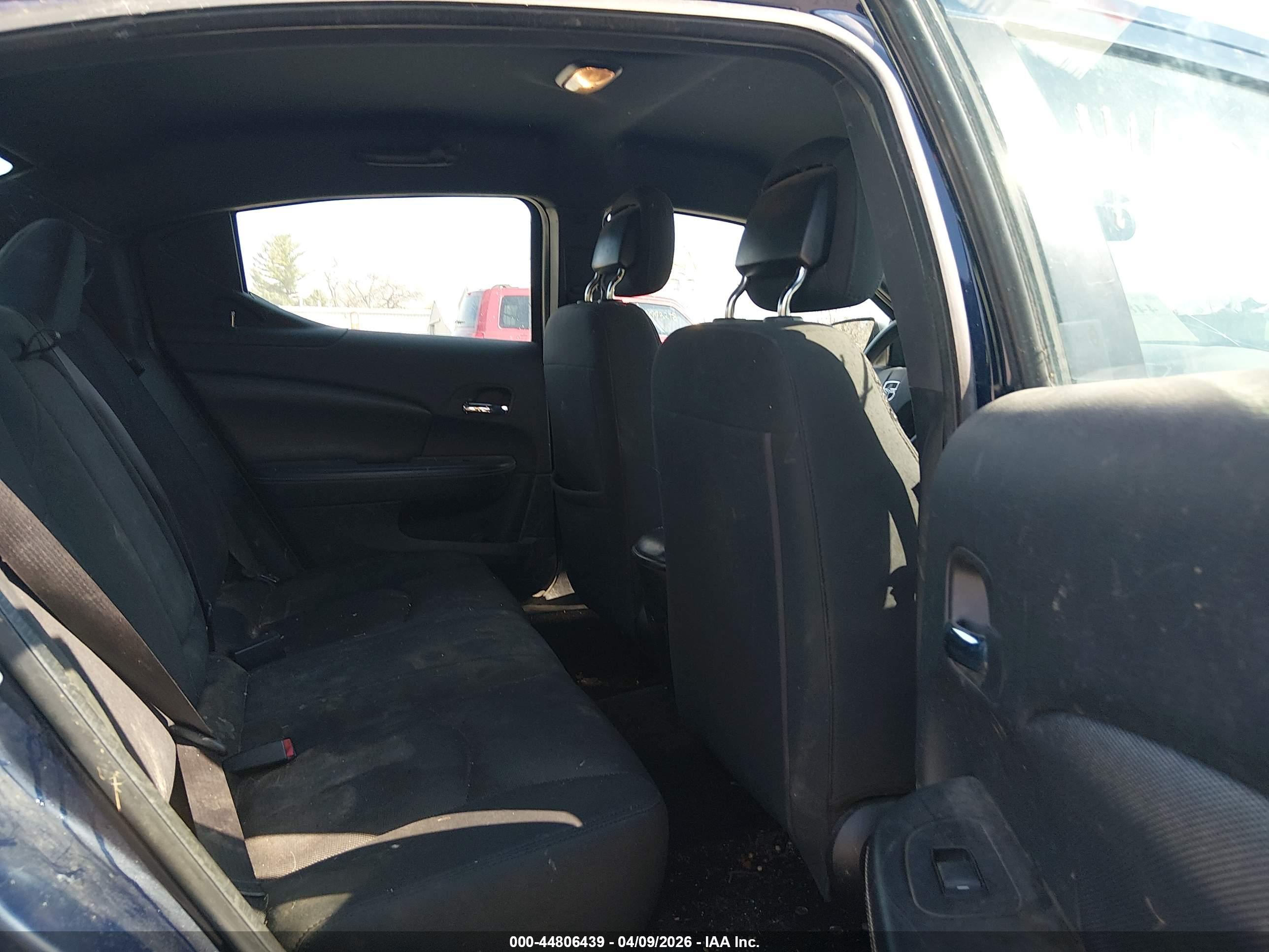 DODGE AVENGER image 8