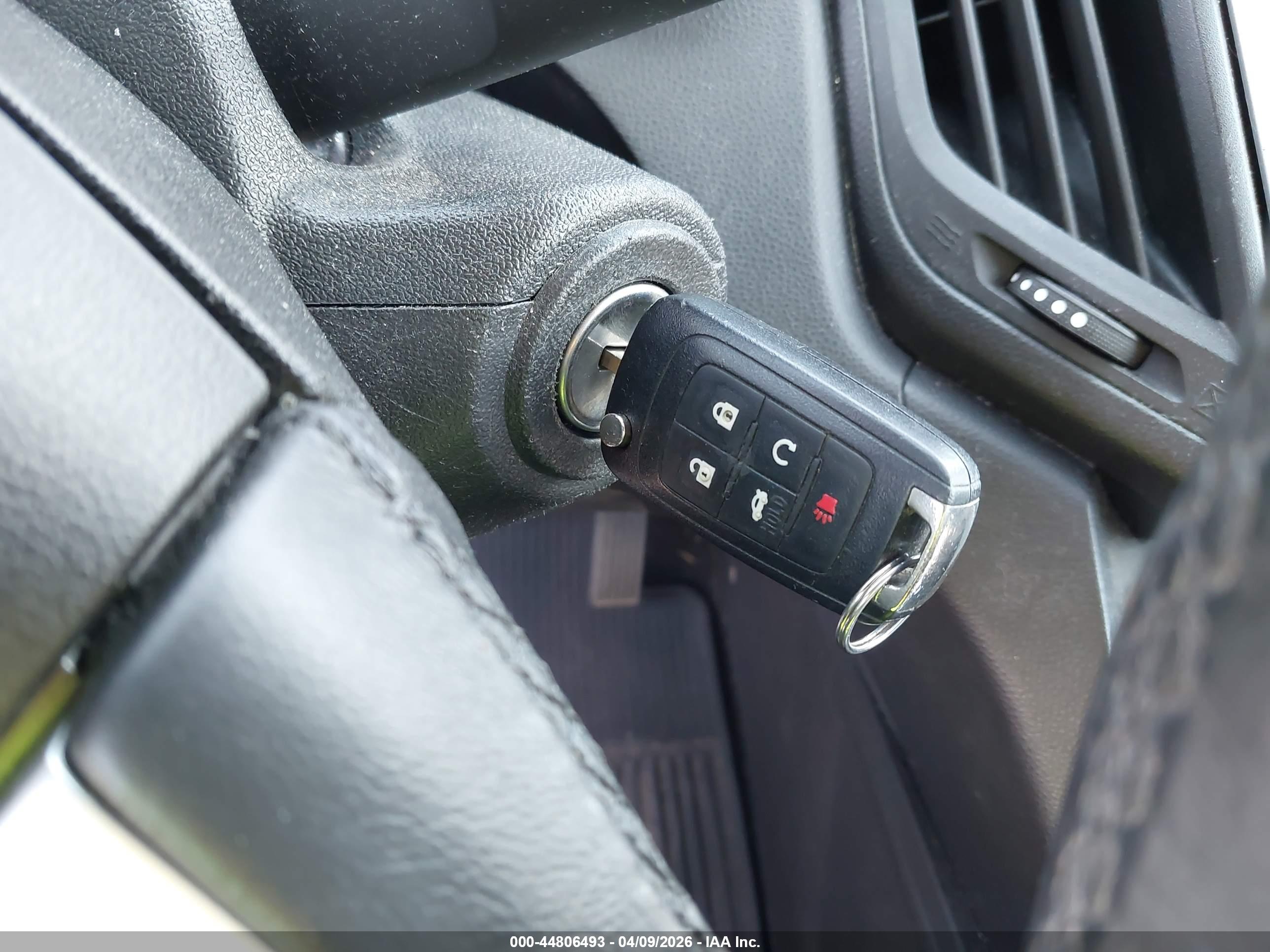 CHEVROLET EQUINOX image 11