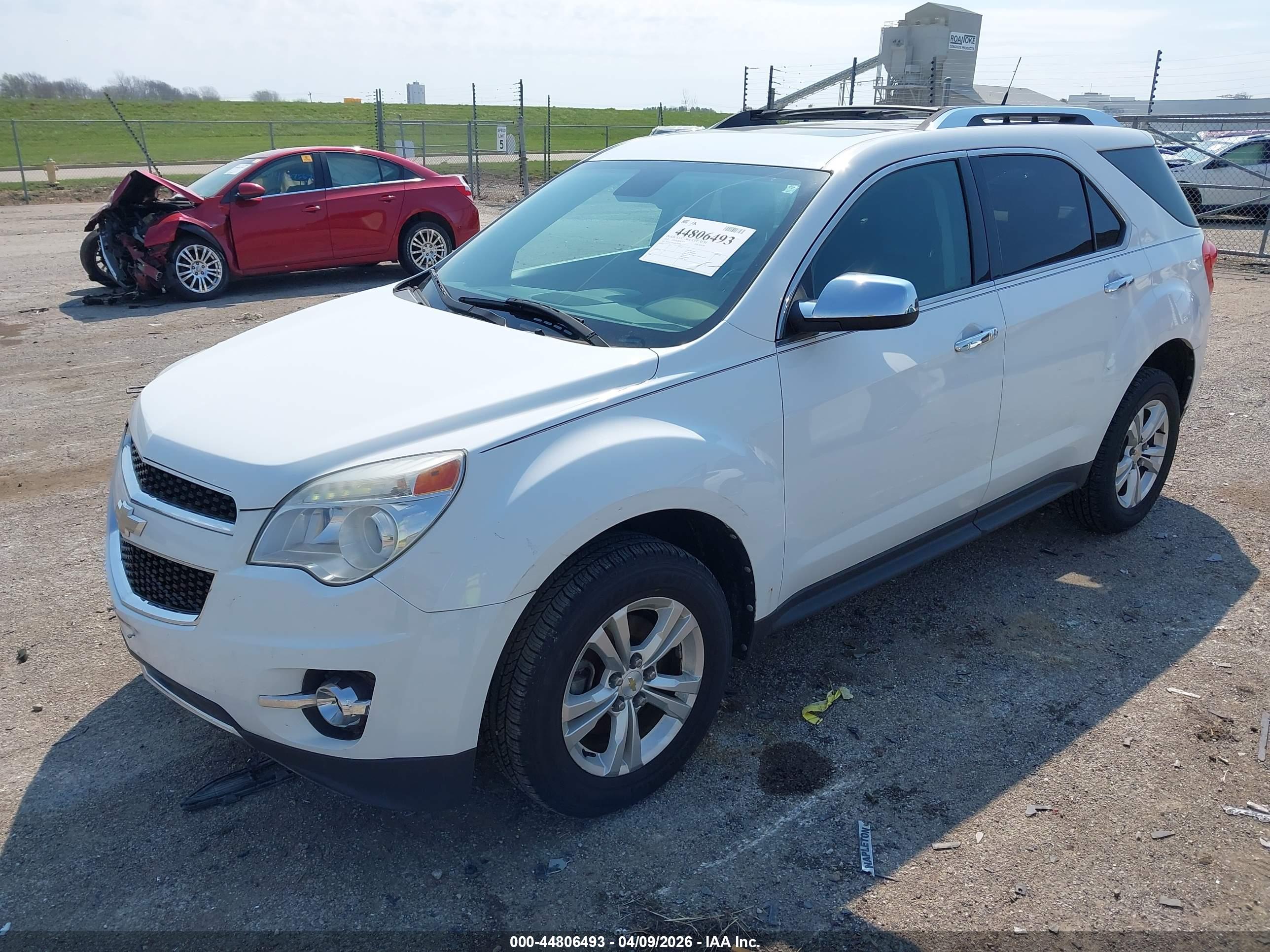 CHEVROLET EQUINOX image 2