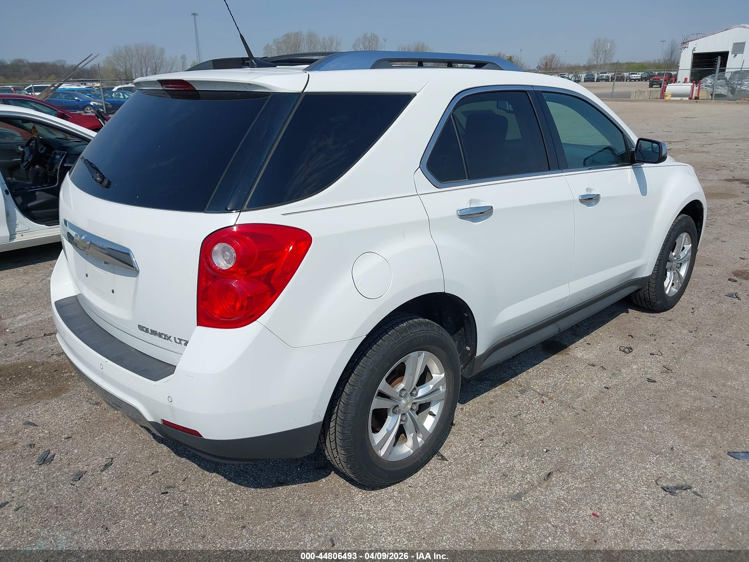 CHEVROLET EQUINOX image 4