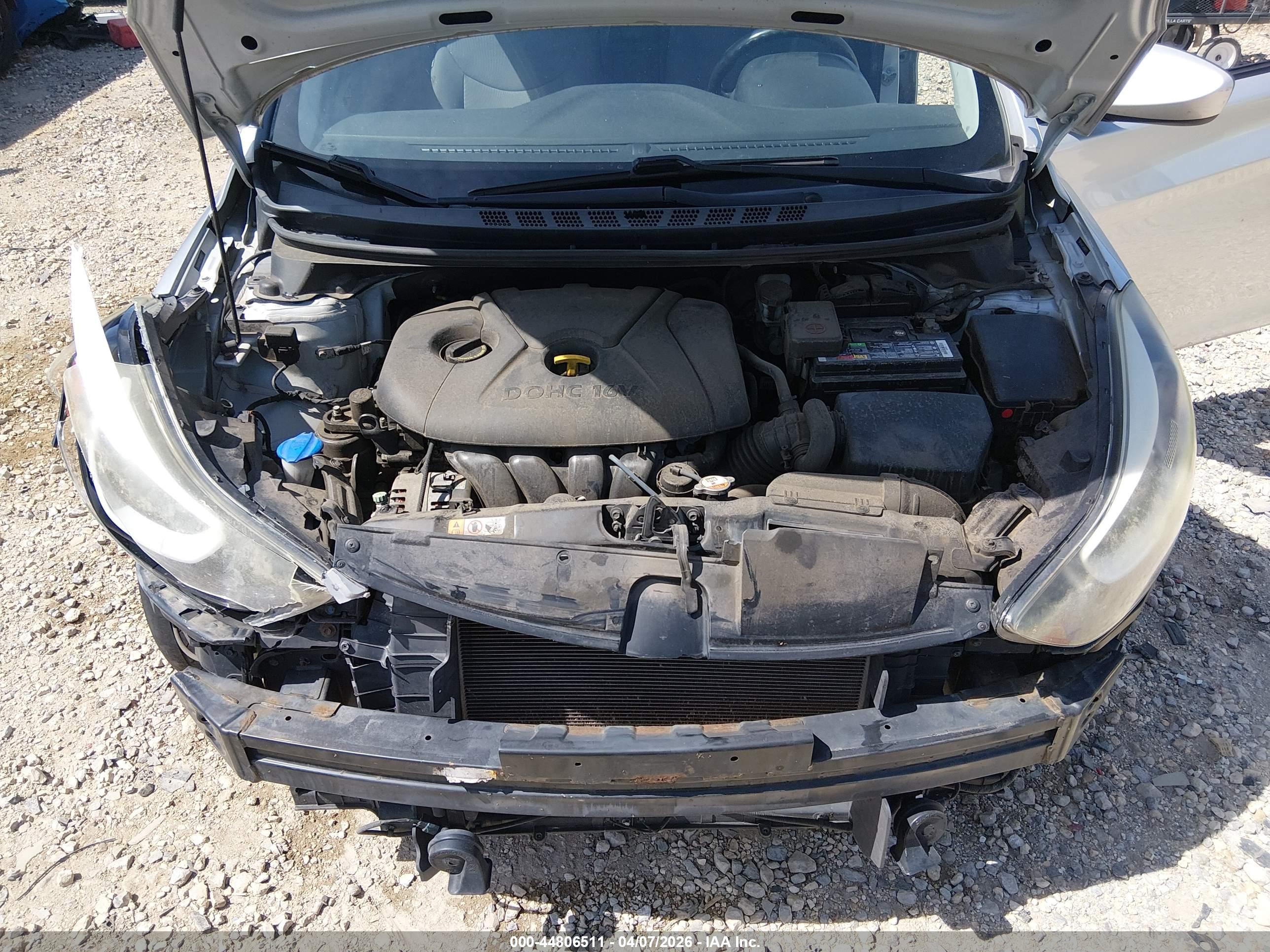 HYUNDAI ELANTRA image 10