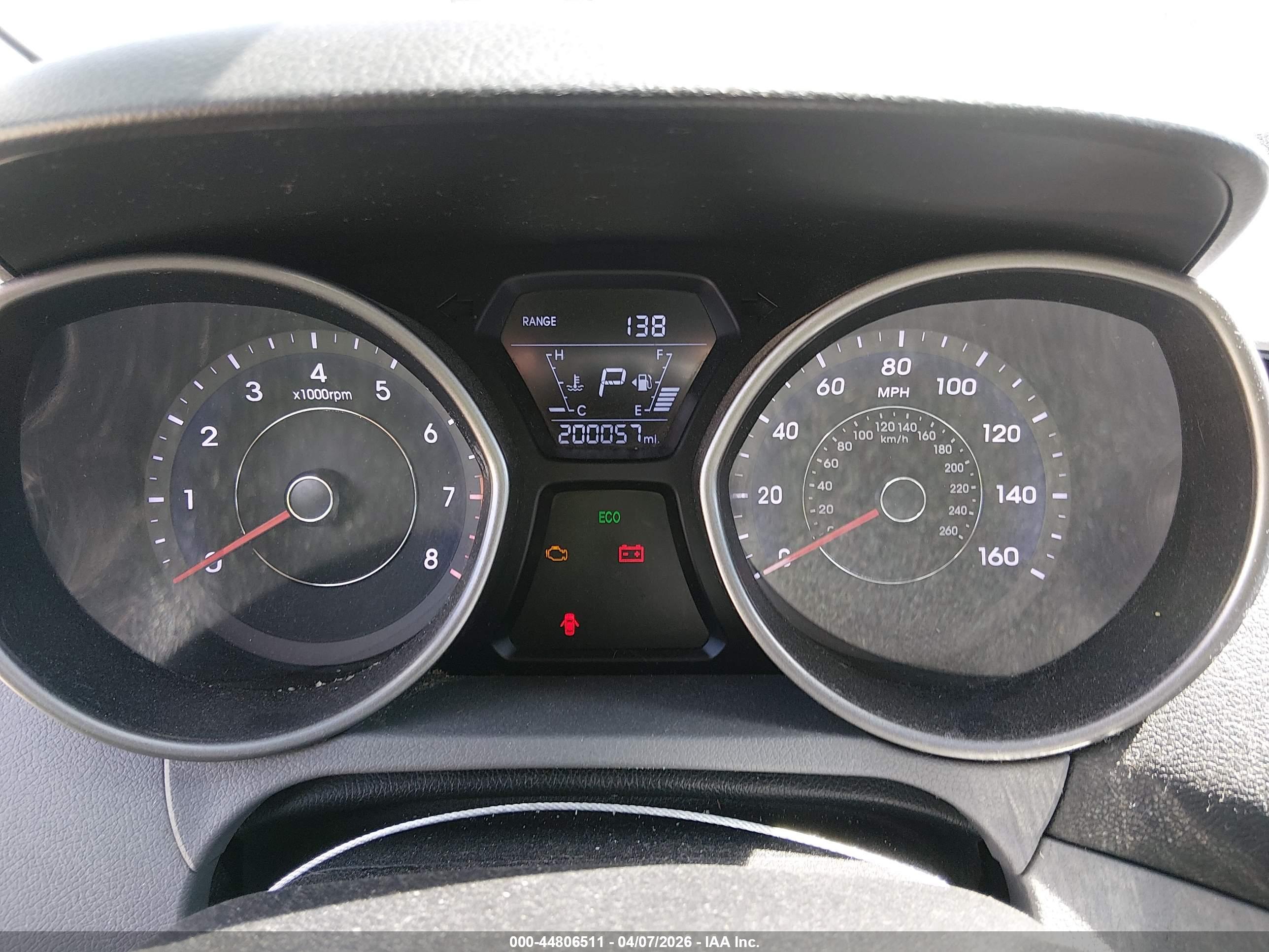HYUNDAI ELANTRA image 7